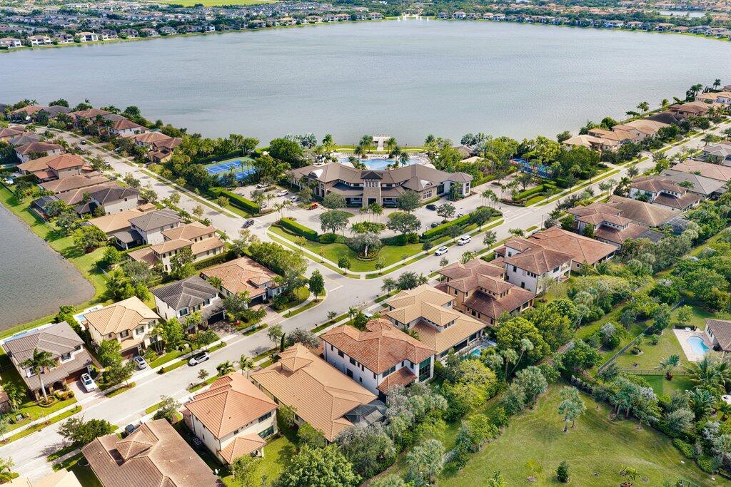 064_dji_20261026180836_0697_d_530