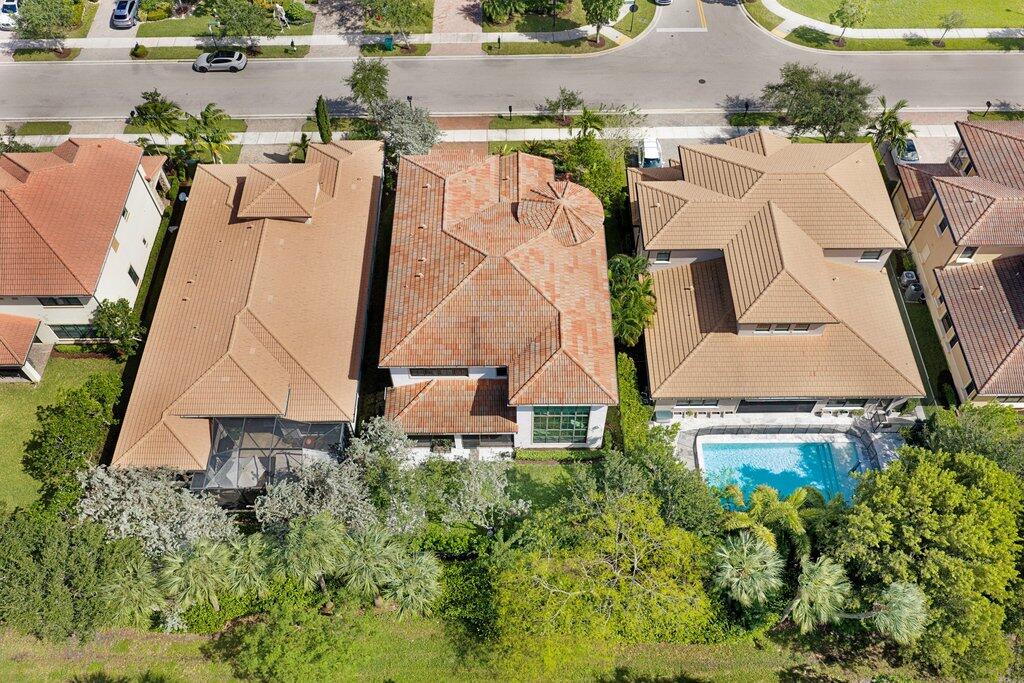 057_dji_20261026180402_0685_d_70