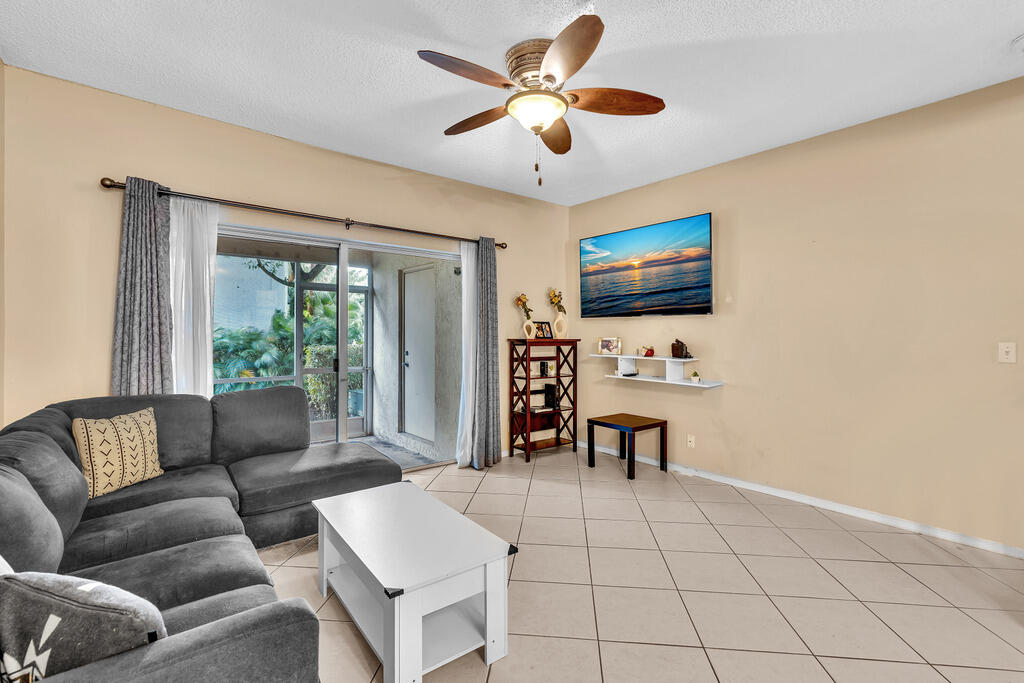 Dining & Living room