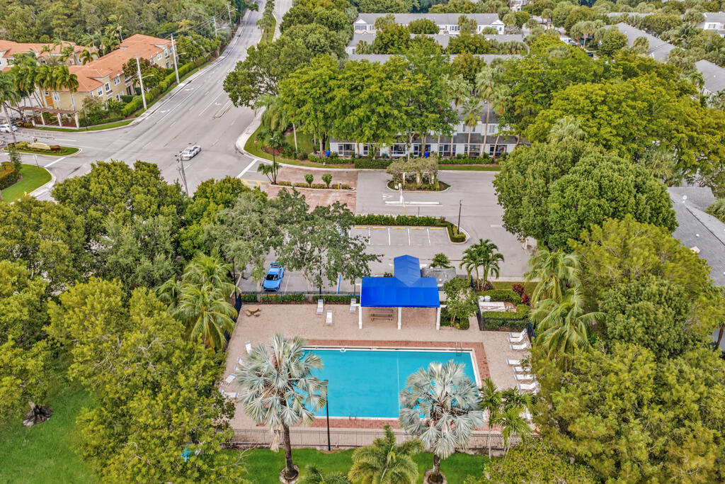Community pool