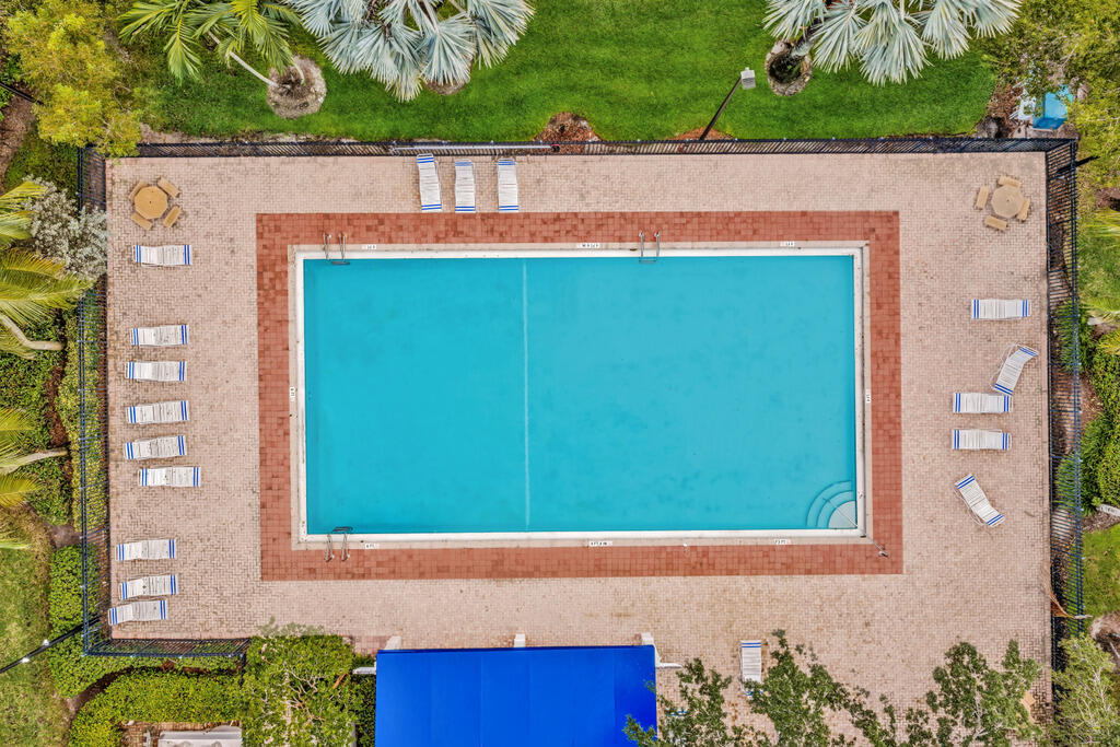 Community pool