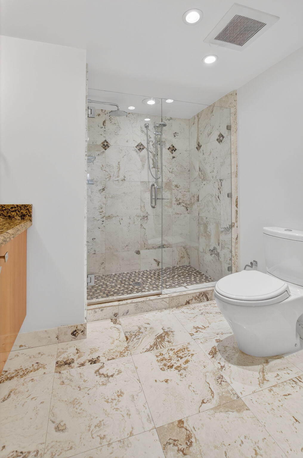 palmetto-place-residence-602-bathroom-24