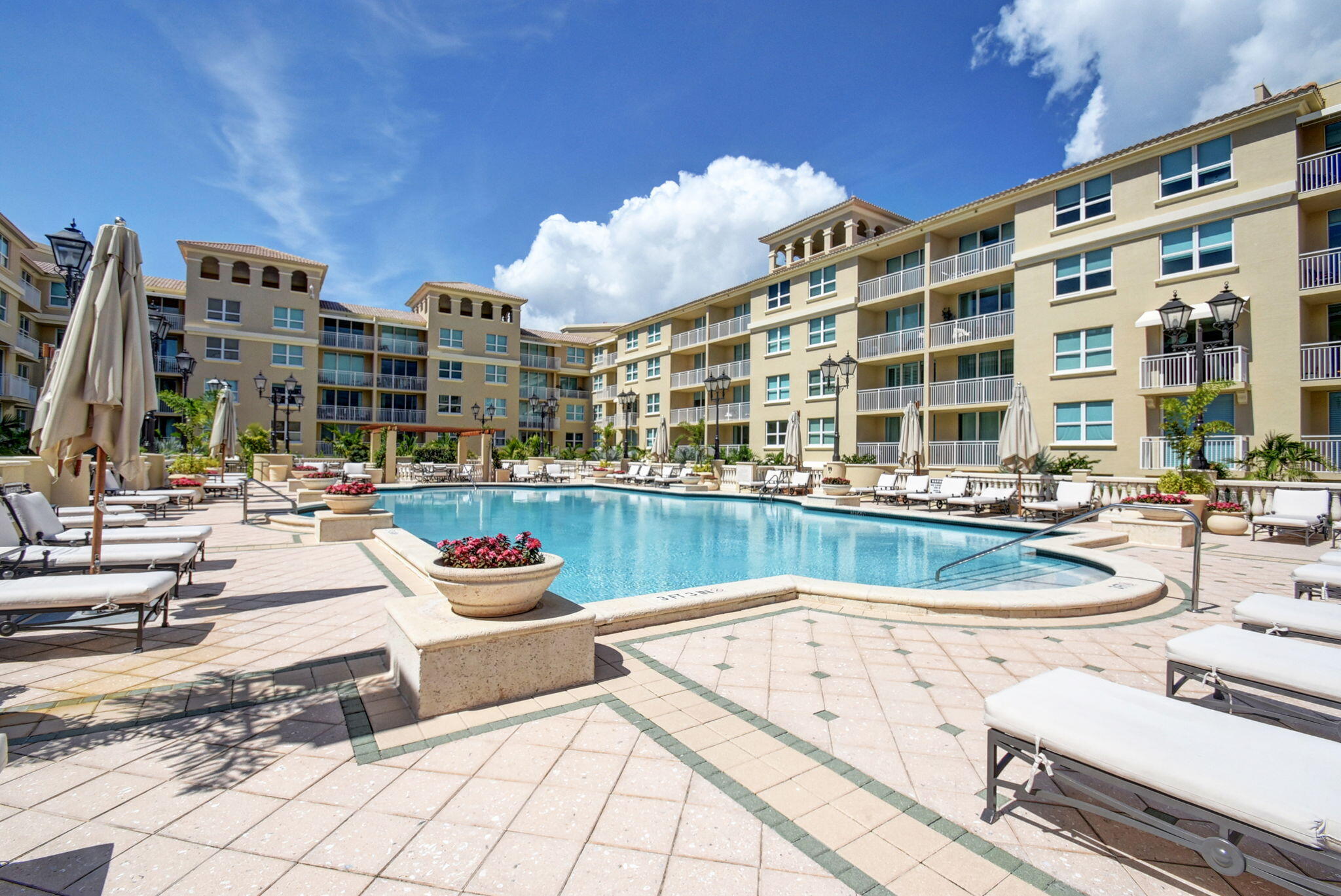 palmetto-place-boca-raton-swimming-pool-