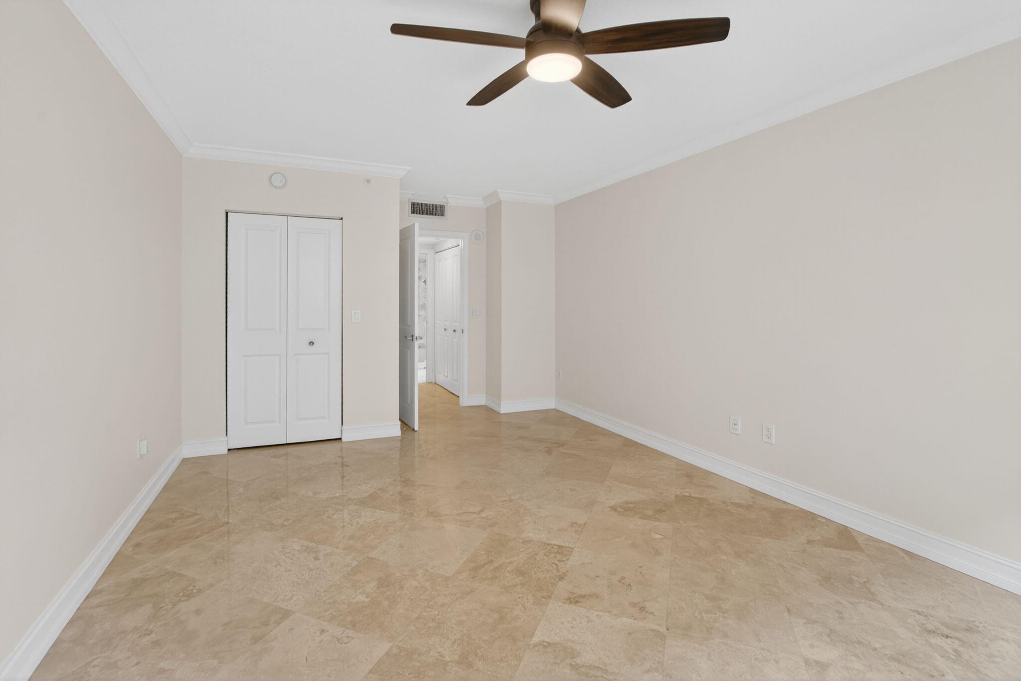 palmetto-place-residence-602-bedroom-07