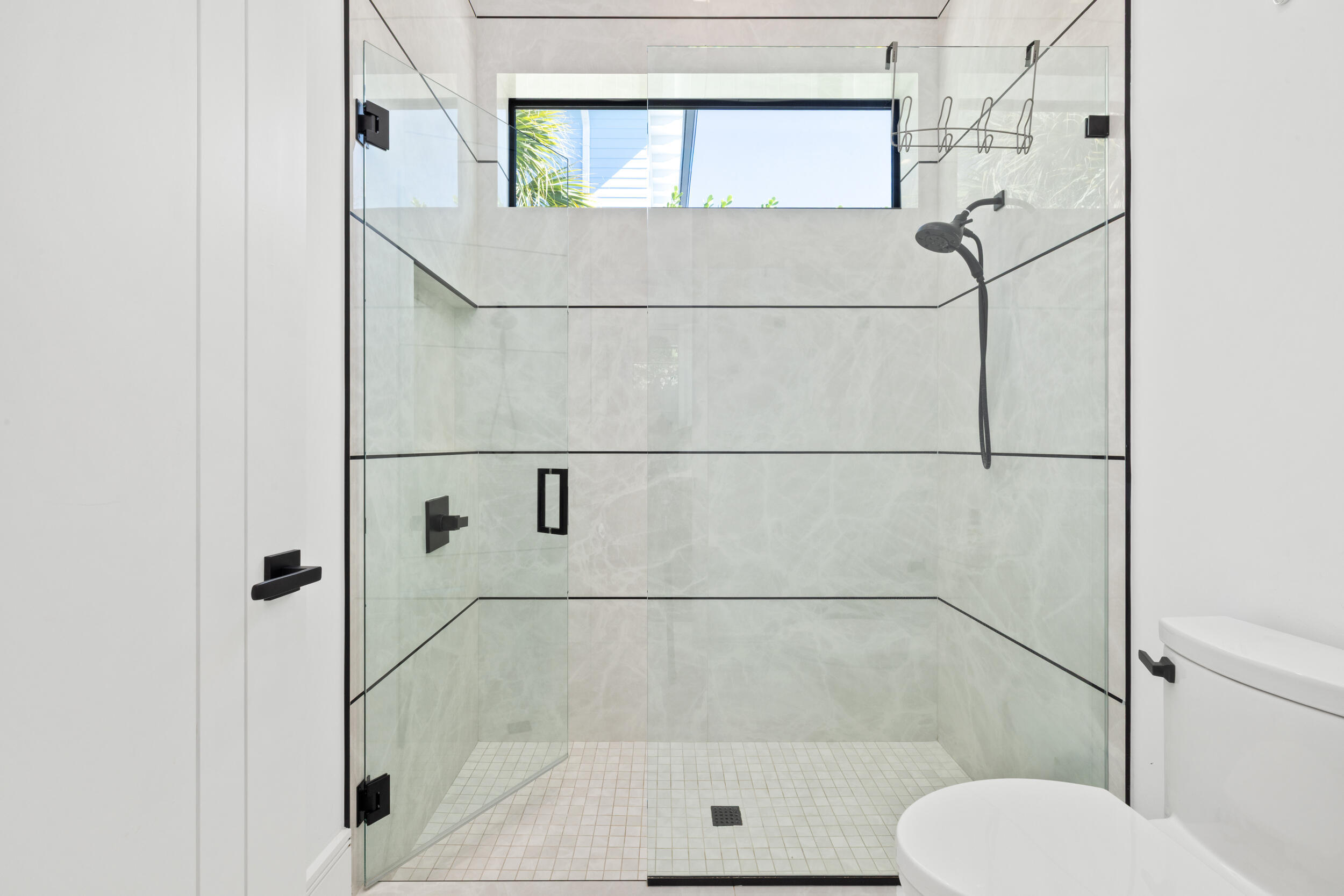 Jack and Jill bath