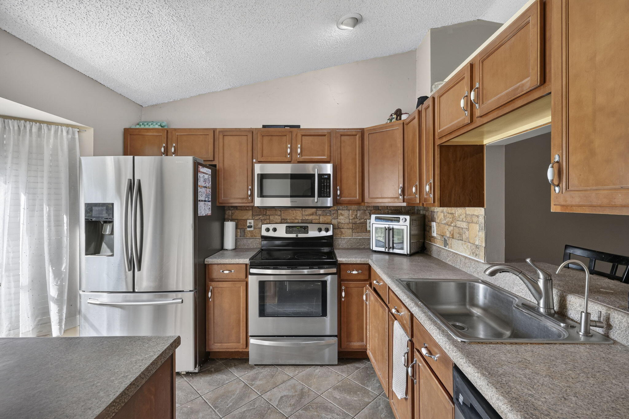 11-web-or-mls-BS1A2096