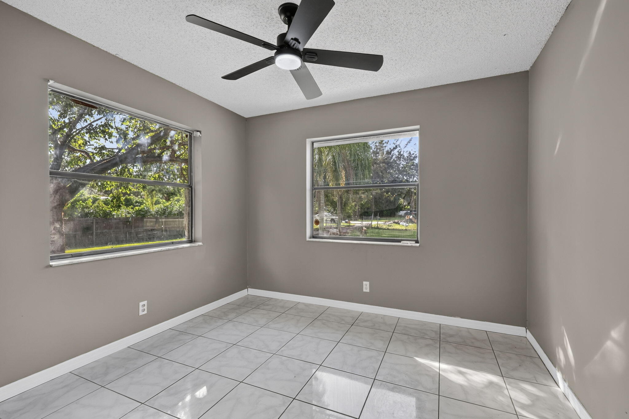 27-web-or-mls-BS1A2061
