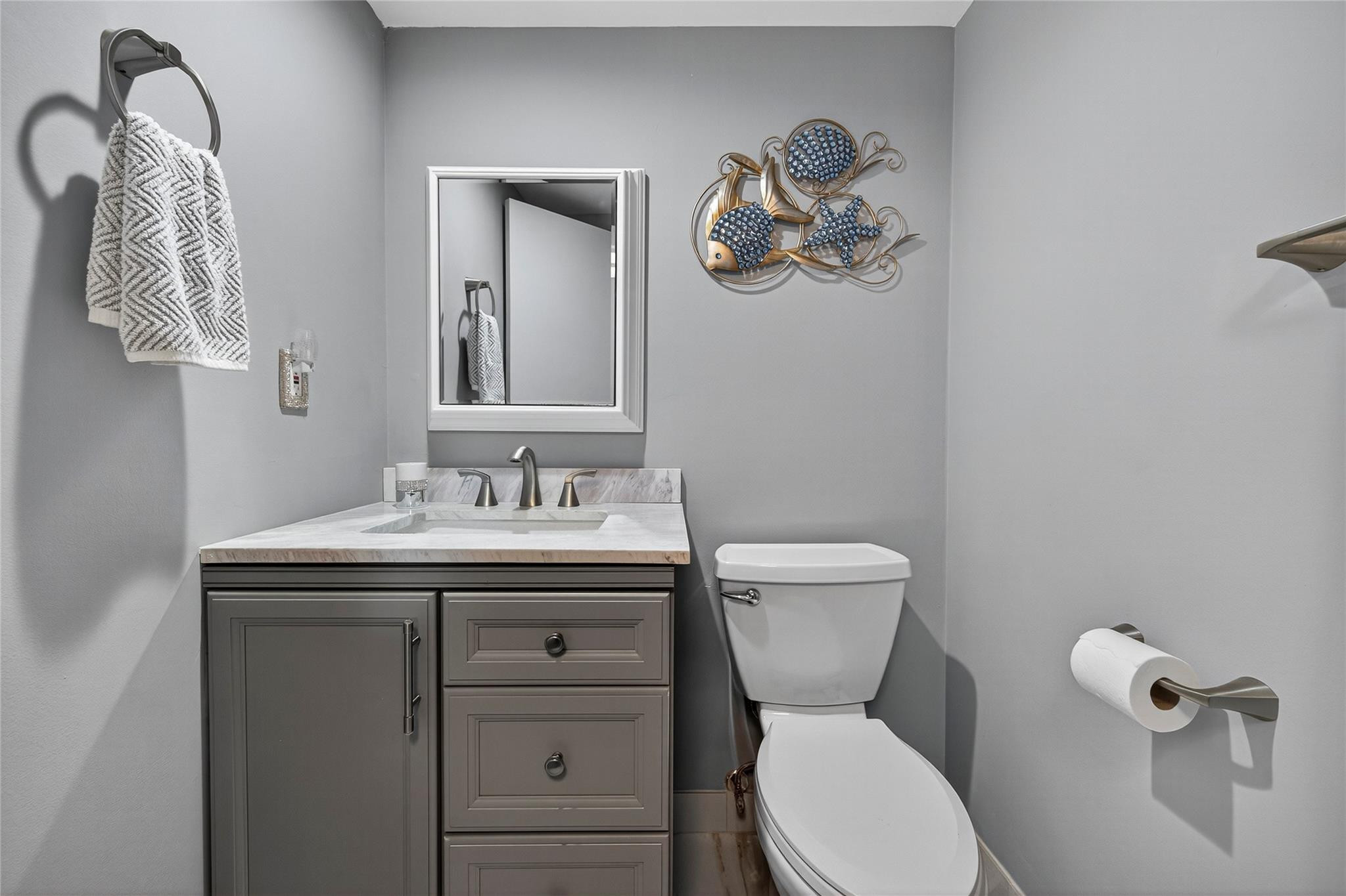 1/2 bath
