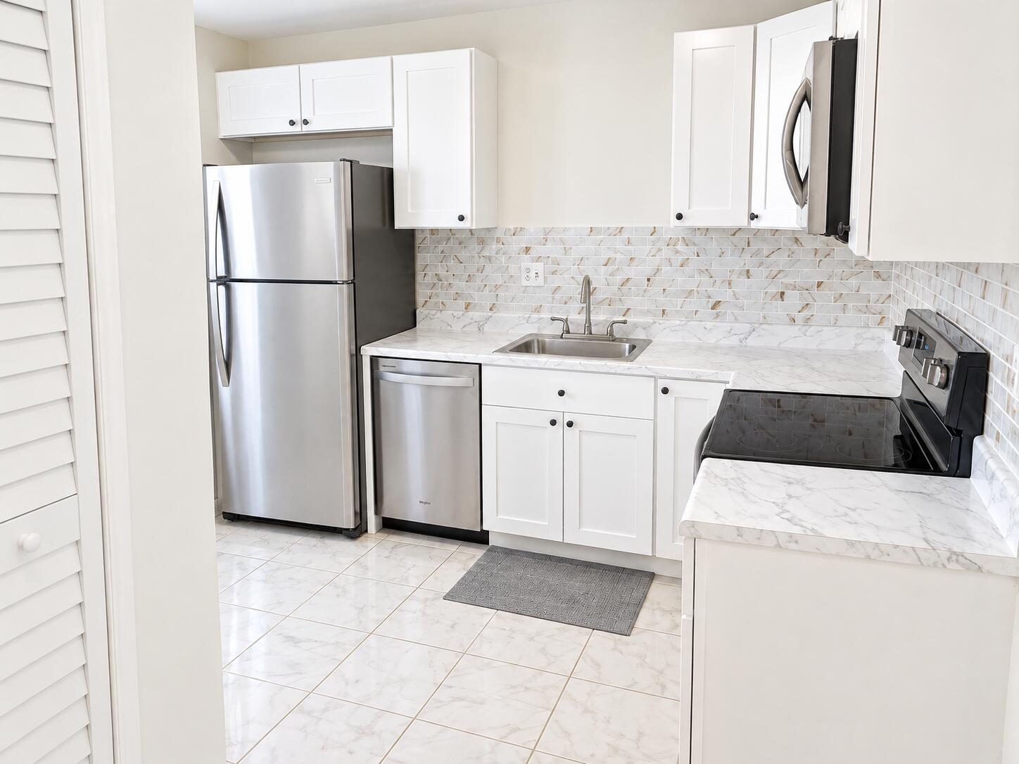 Kitchen/Stage
