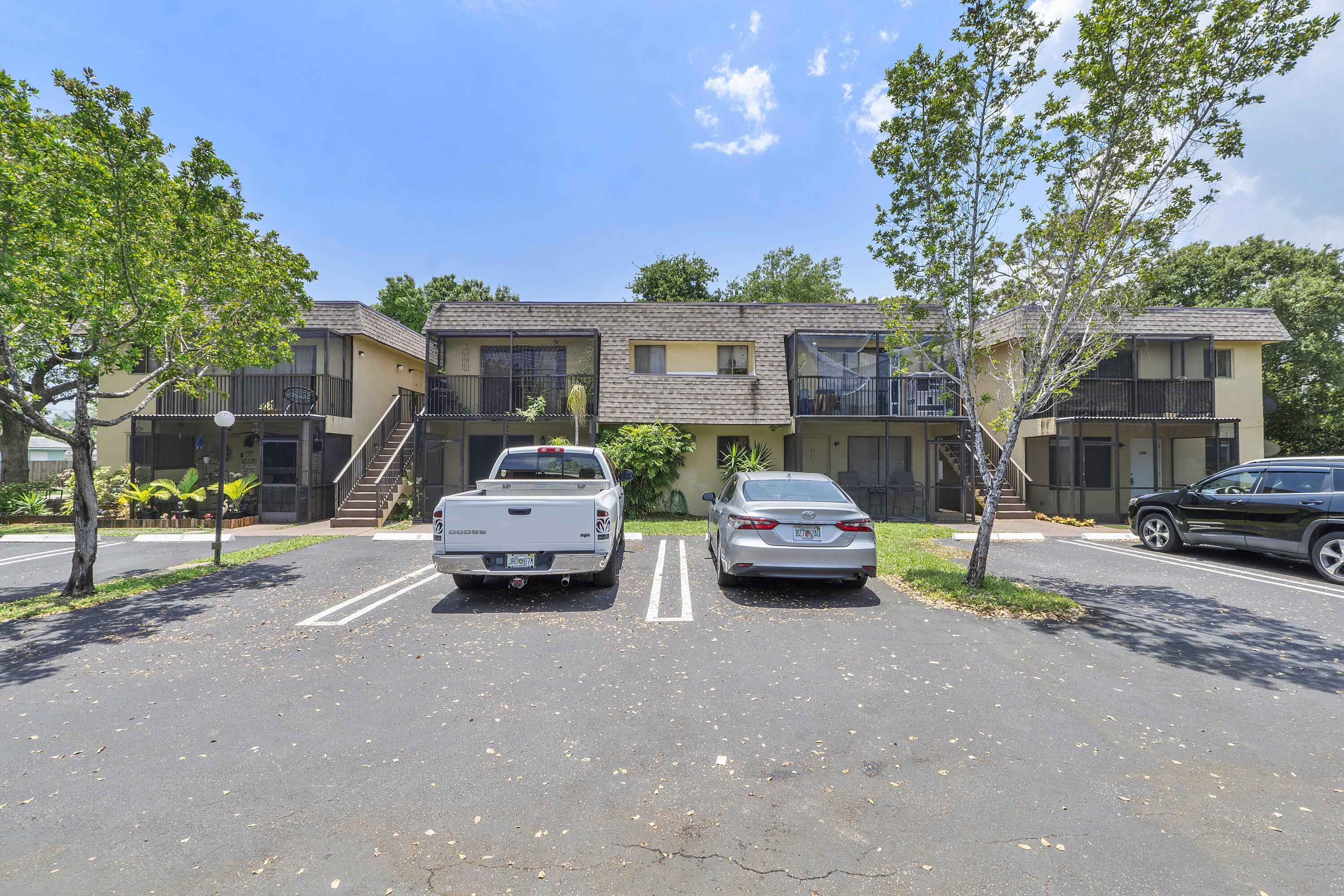 1325 S Flagler Ave U104_002