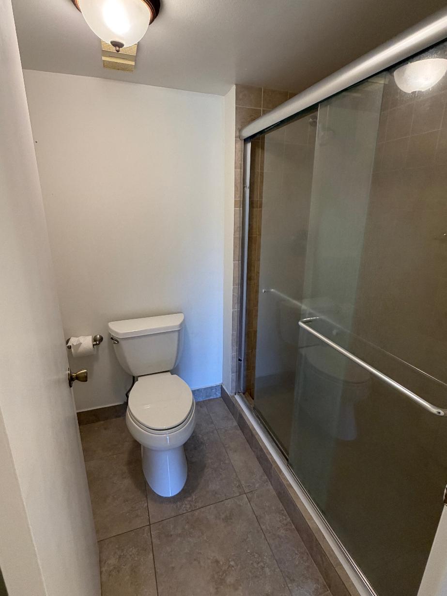 Master bedroom Bath 2