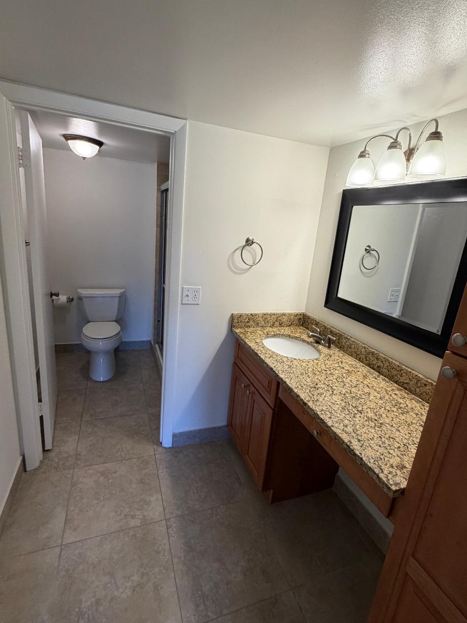 Master bedroom Bath 1 Master bedroom Bath 1