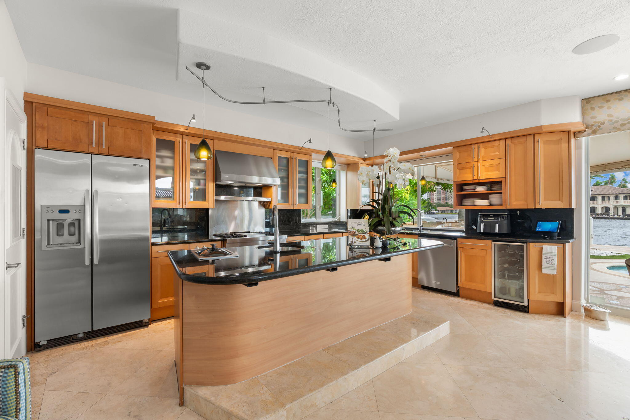 17-web-or-mls-2200 Intracoastal Dr Fort