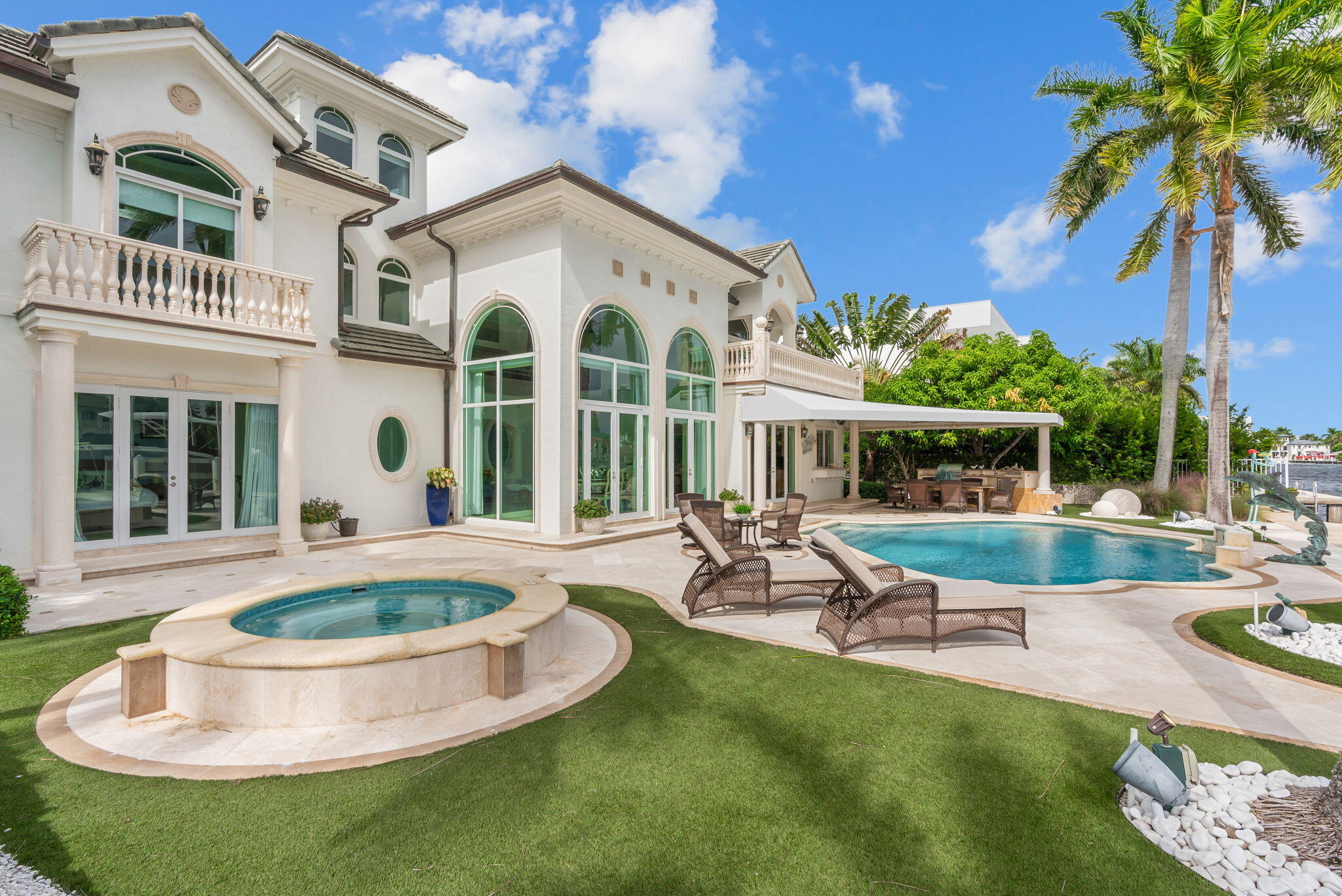 44-web-or-mls-2200 Intracoastal Dr Fort