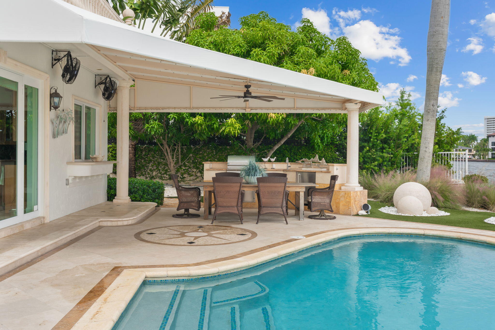 48-web-or-mls-2200 Intracoastal Dr Fort