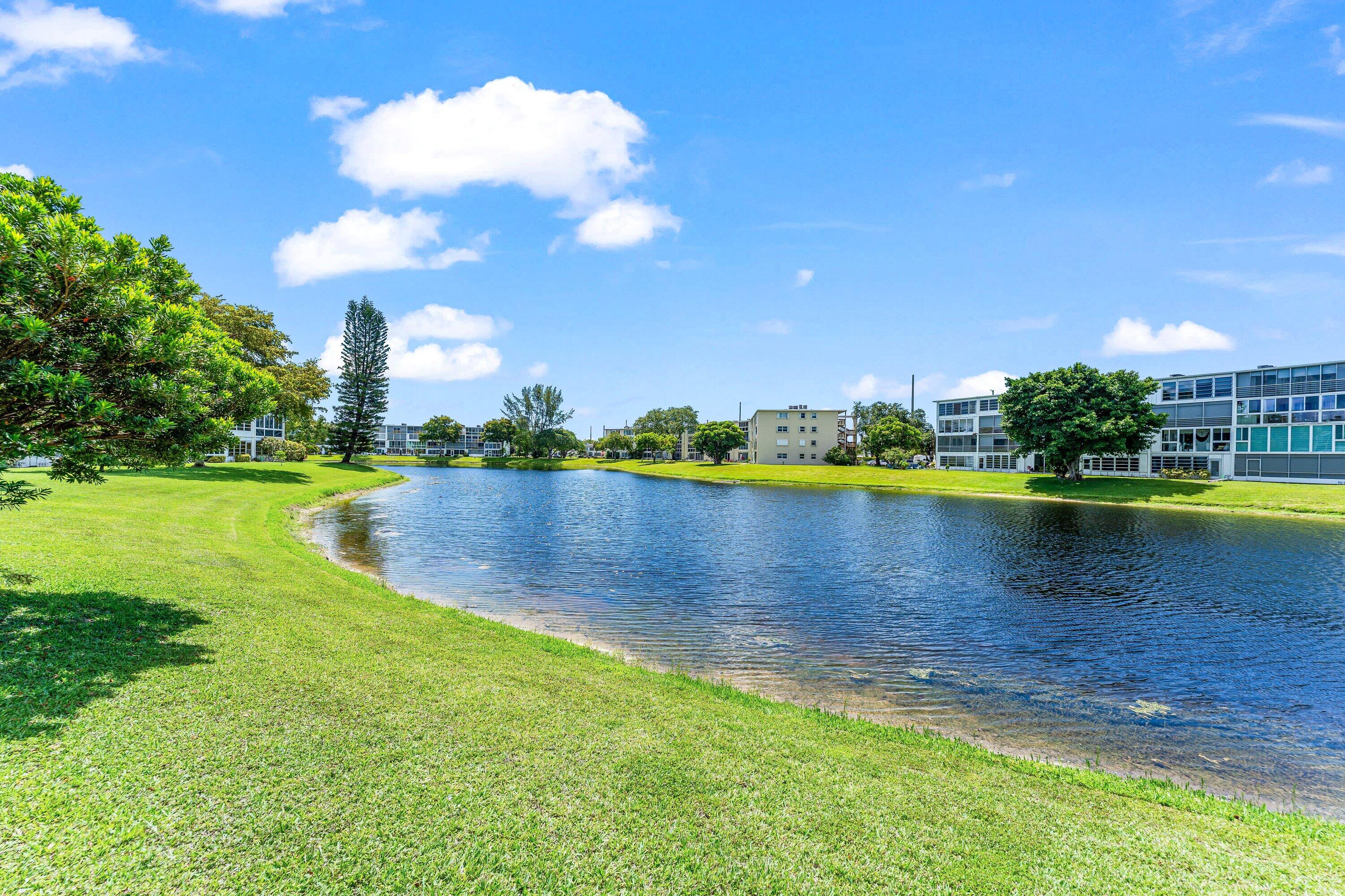 016-1017HarwoodC-DeerfieldBeach-FL-33442