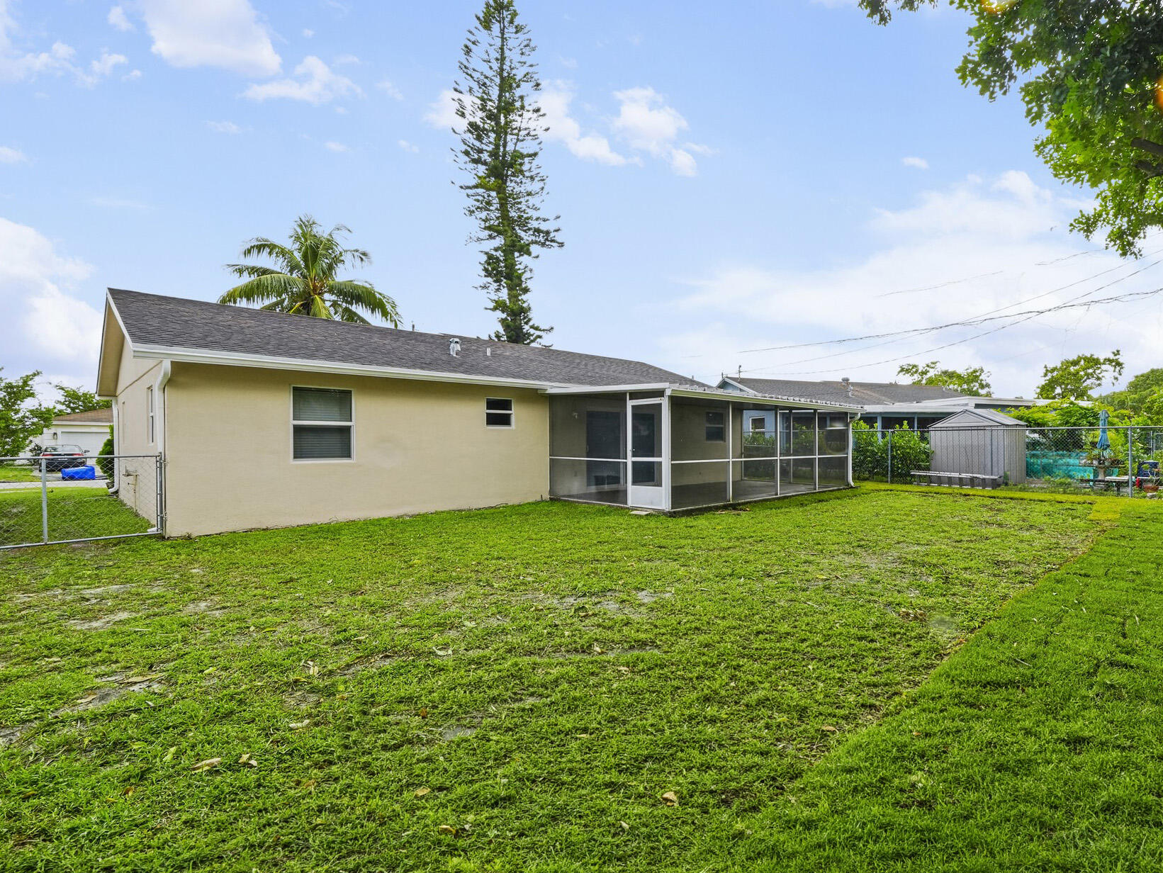 7 Backyard (2)