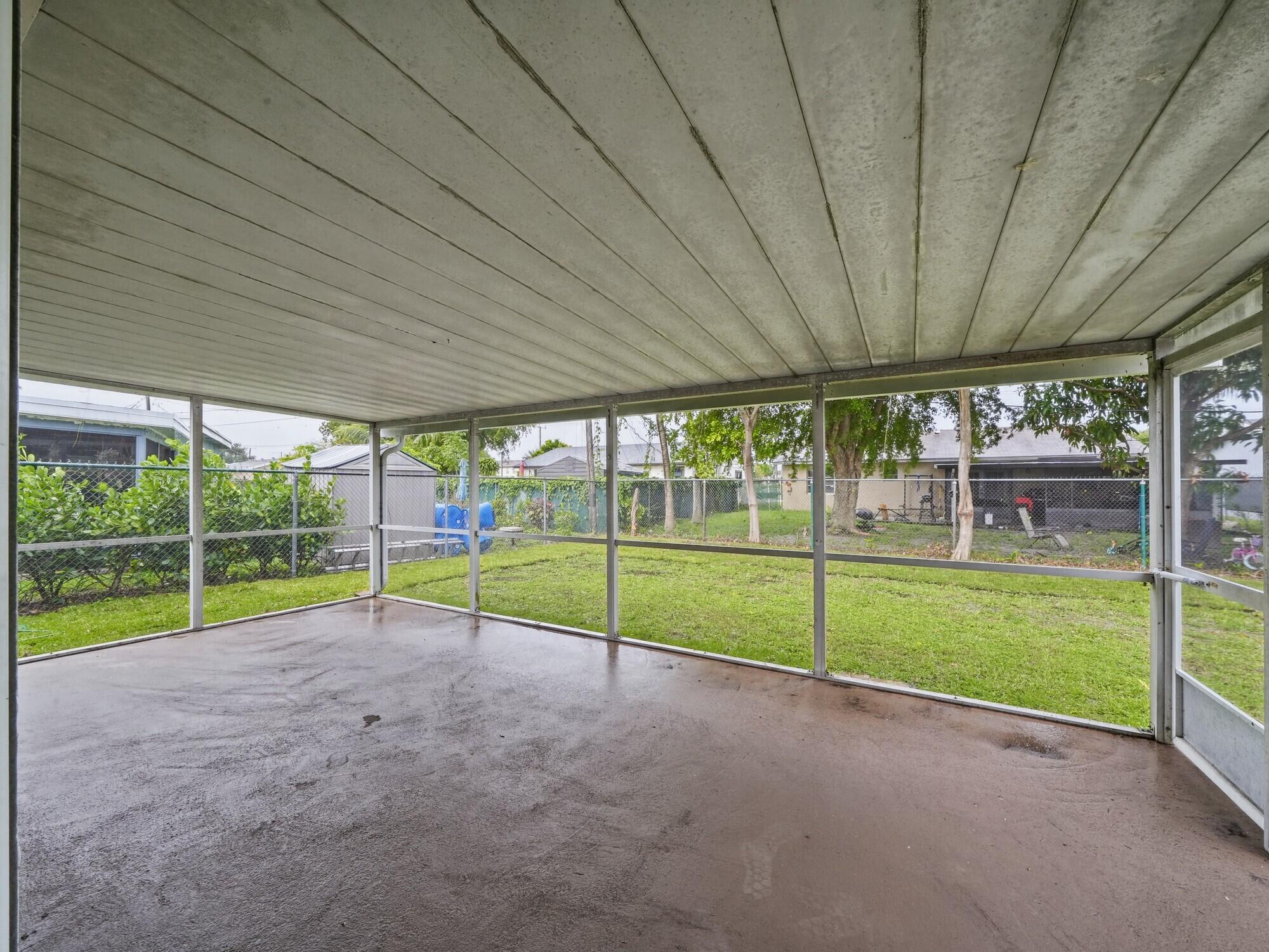 6 Patio (1)