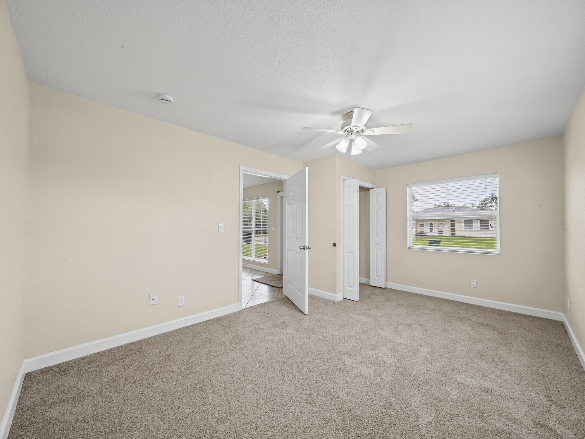 4 Guest Bedroom A (3)