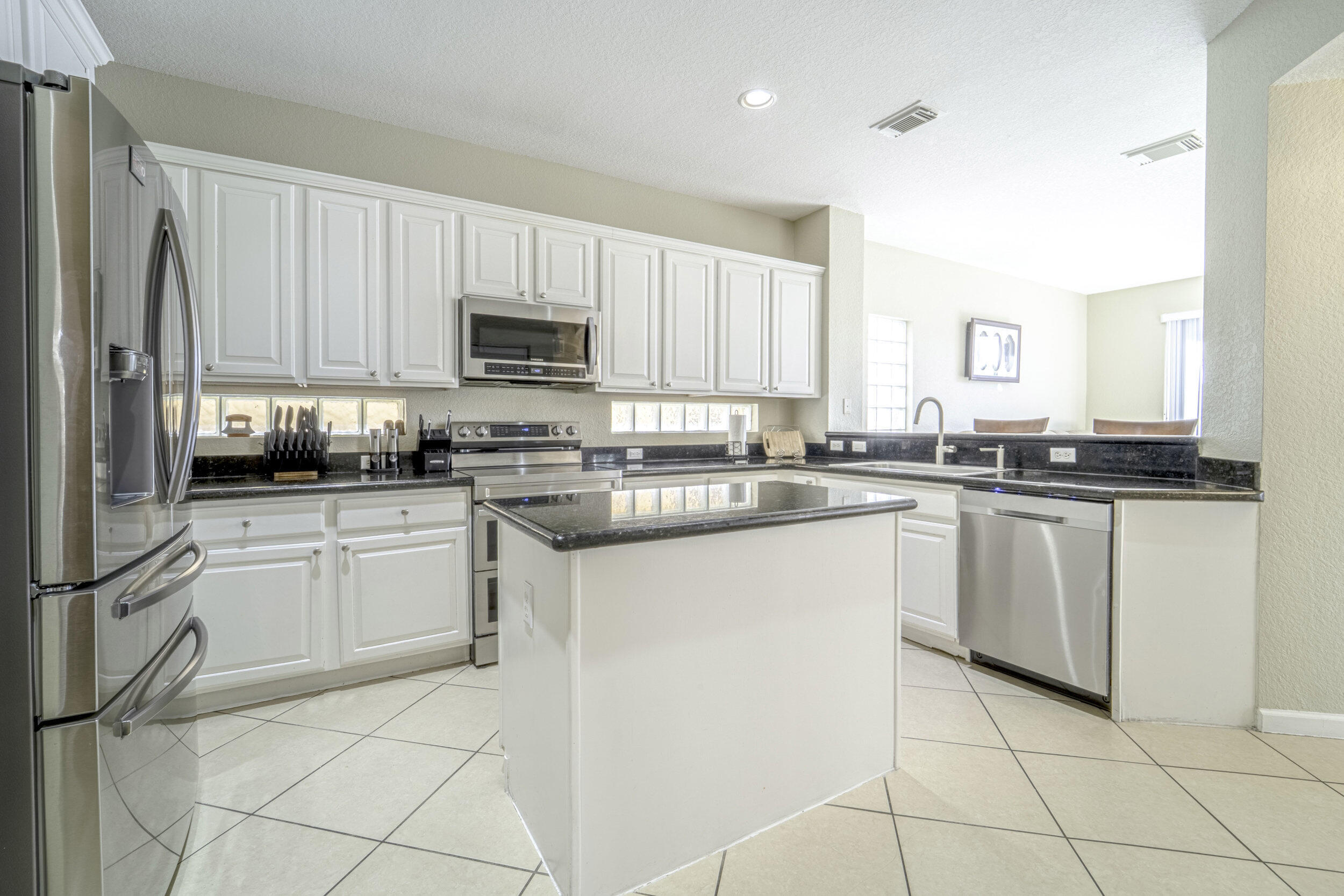 8_kitchen
