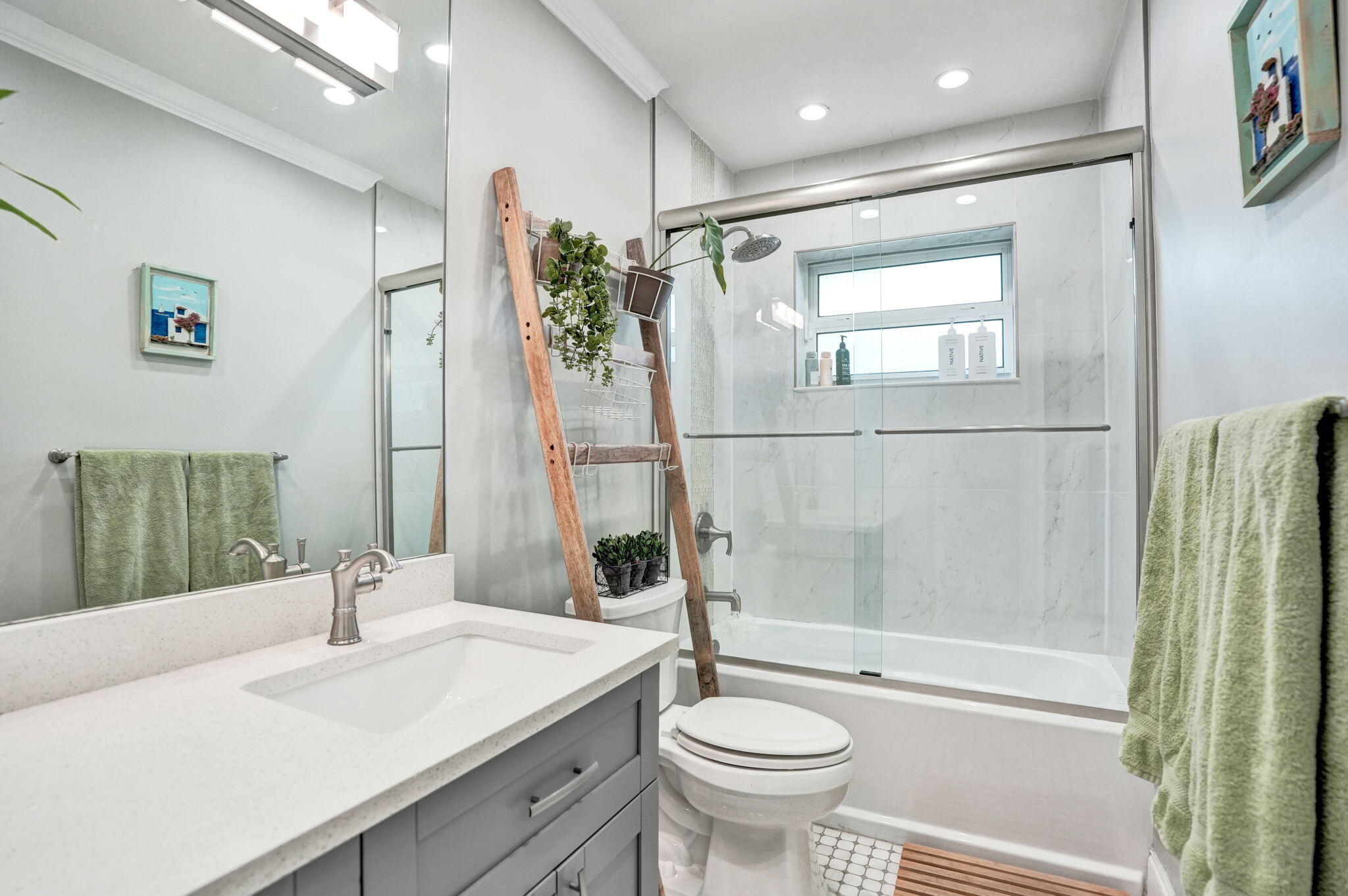 Guest Bathroom.