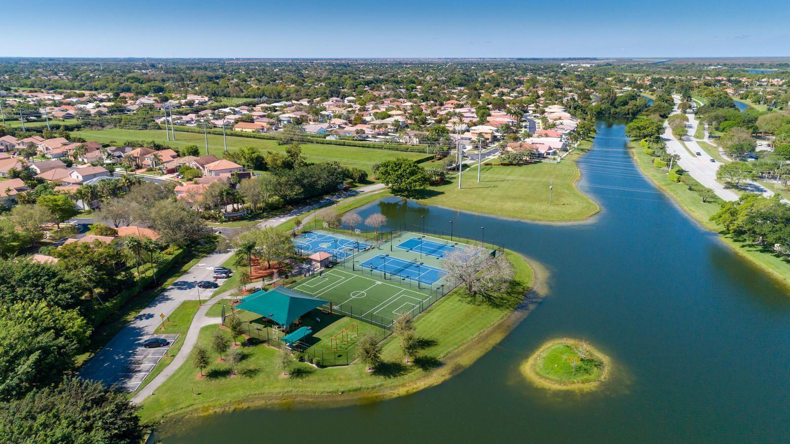 Resort Styled Amenities of Mission Bay