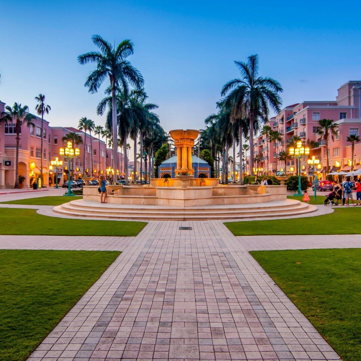 close to Mizner park