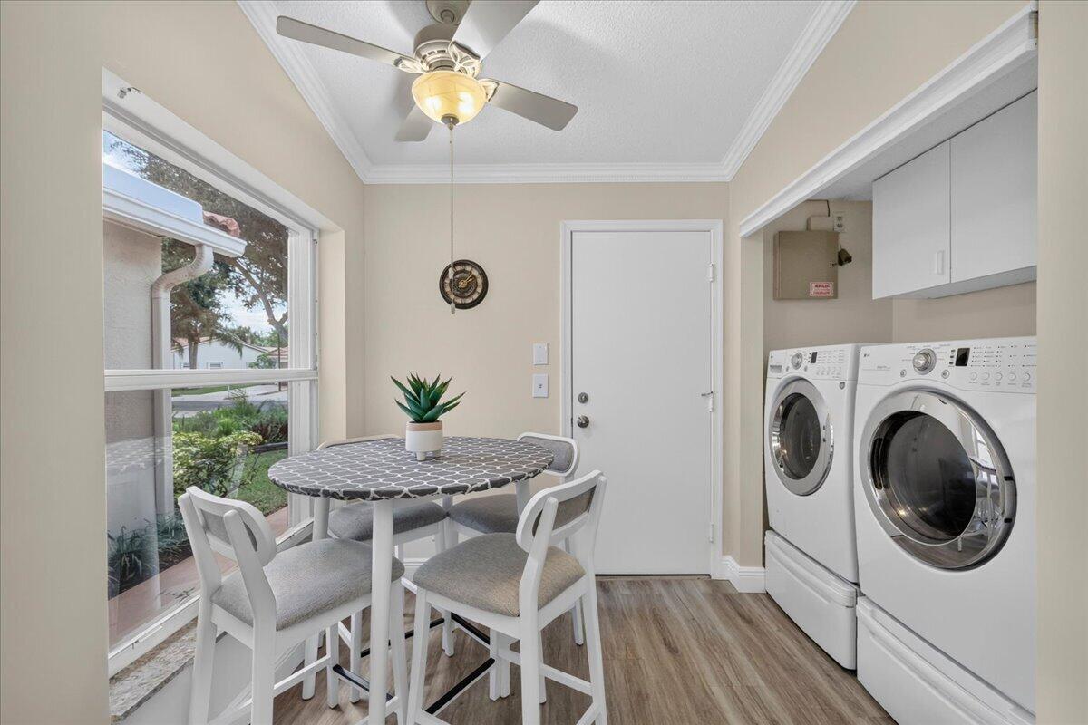 10-8I8A4197