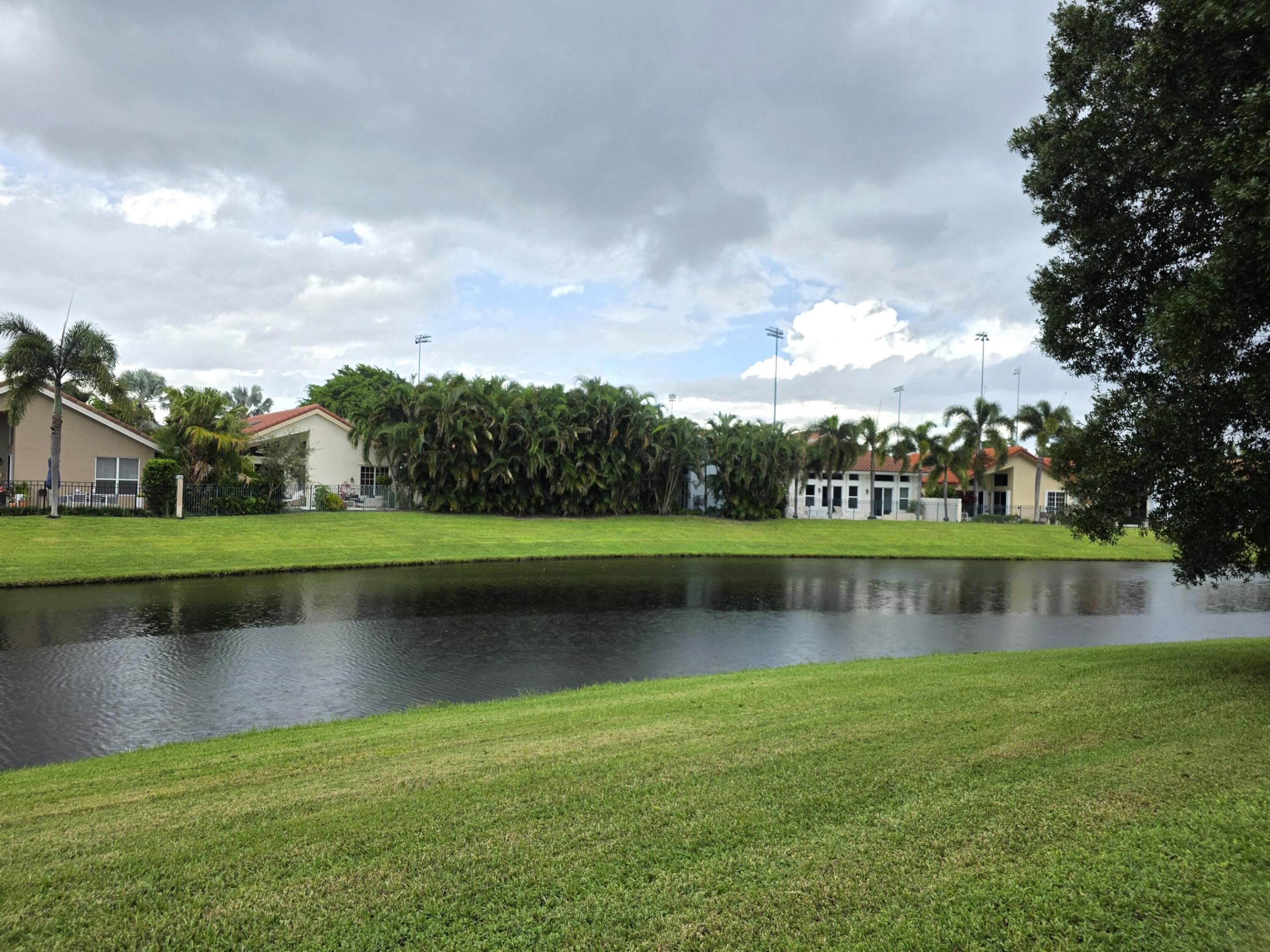 Backyard w.Water View Backyard w.Water View