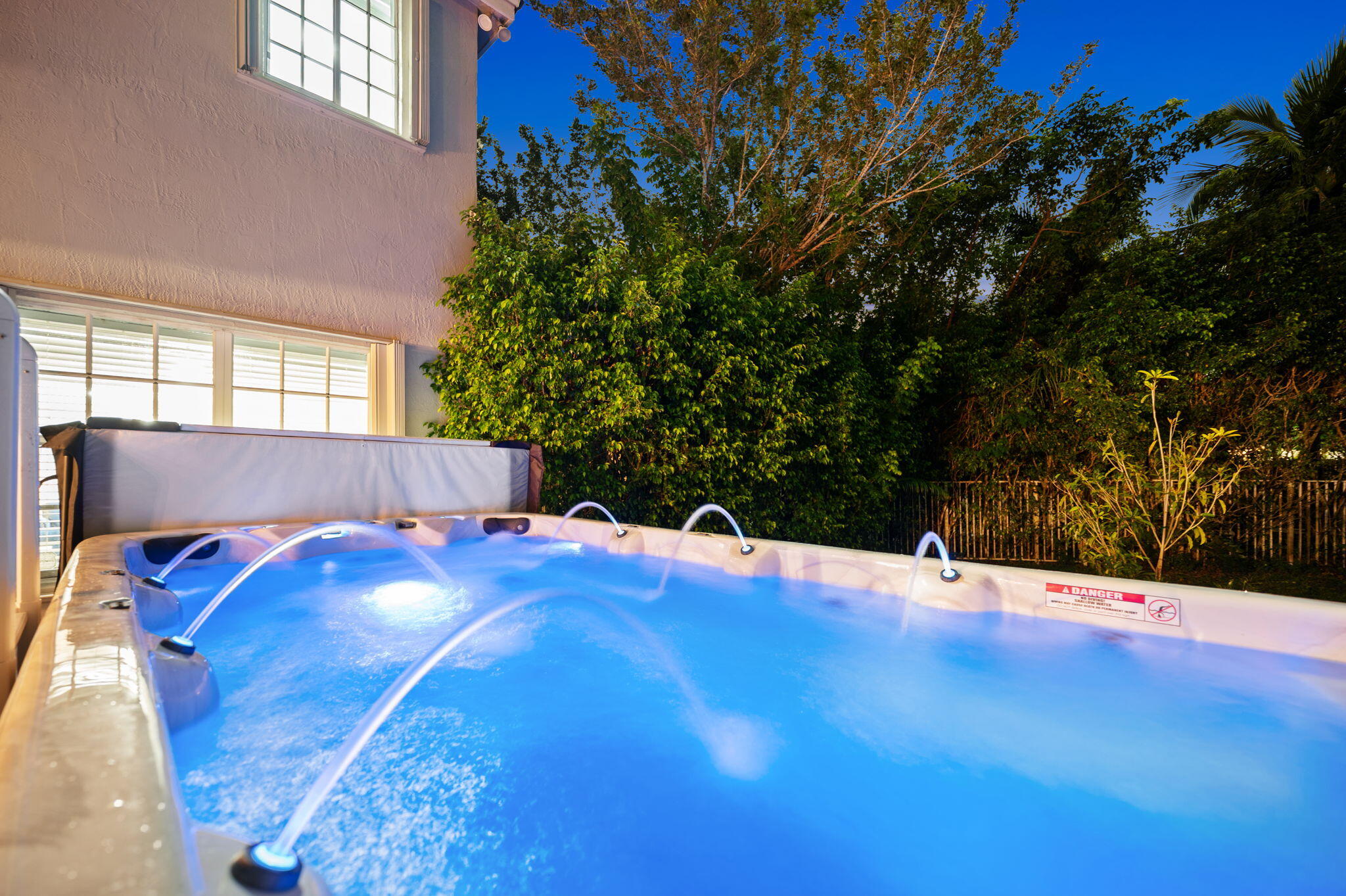 15-web-or-mls-4132-boston-ct