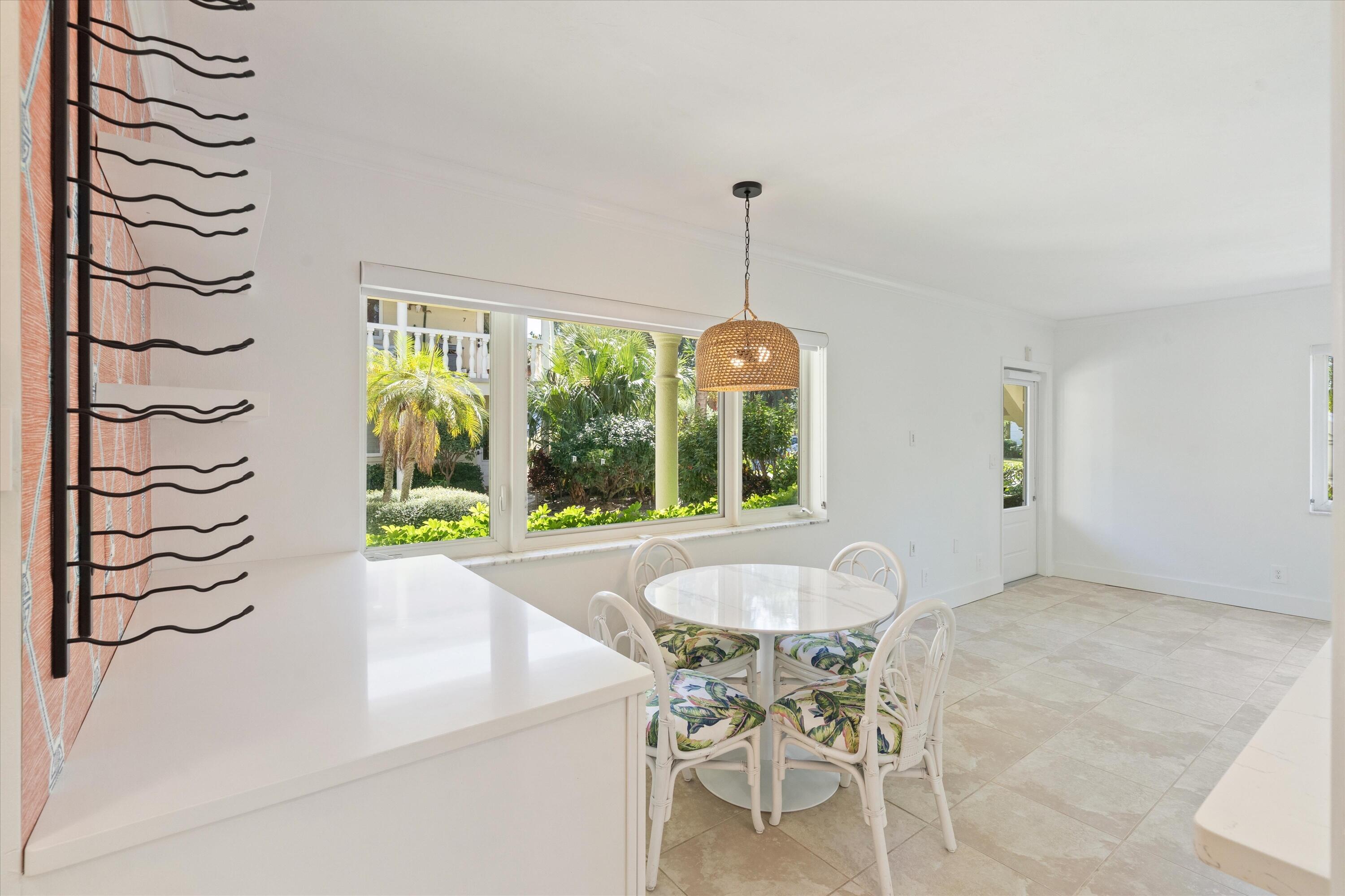 Bright Dining area with additional Quartz countertop