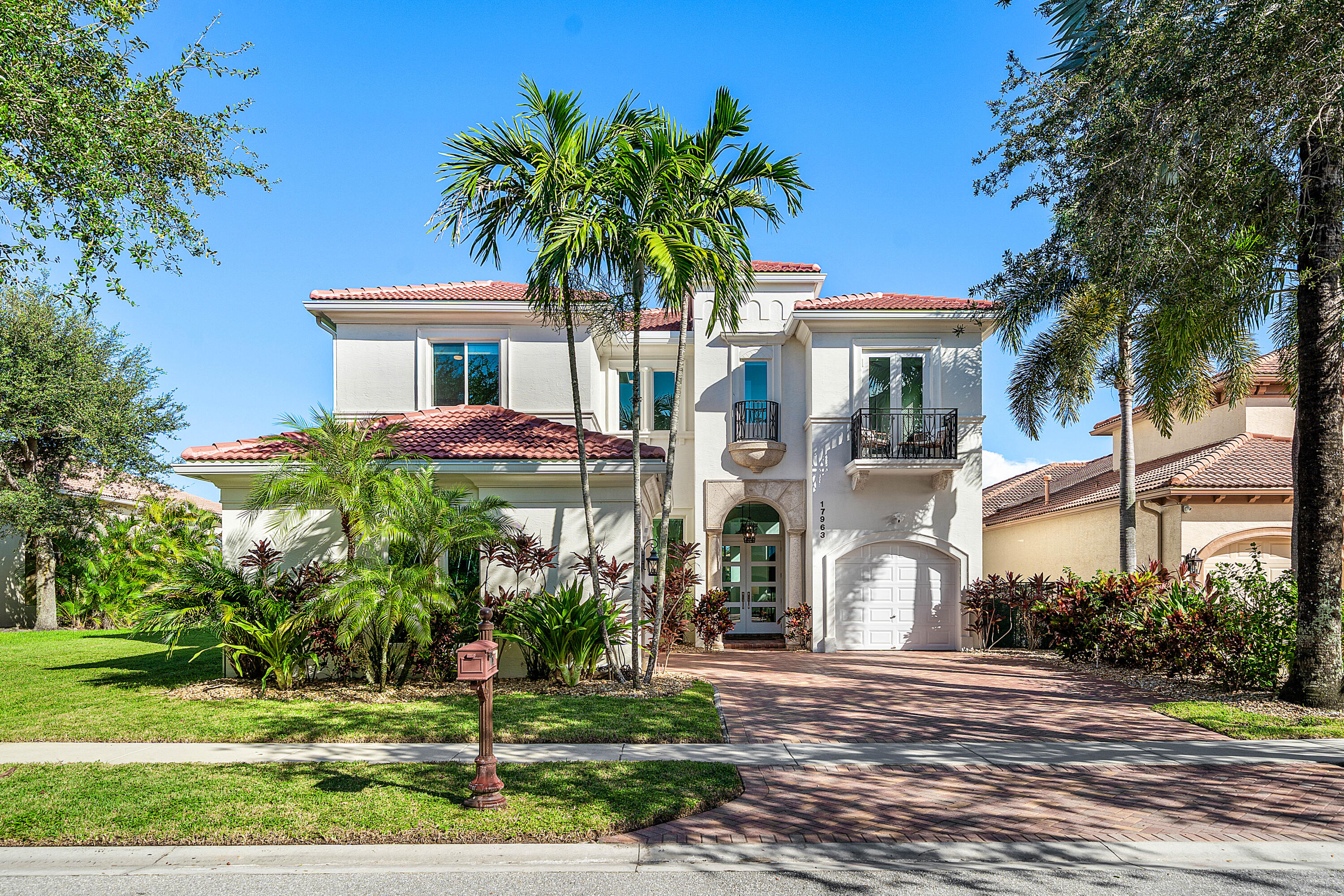 001-17963LakeAzureWay-BocaRaton-FL-33496