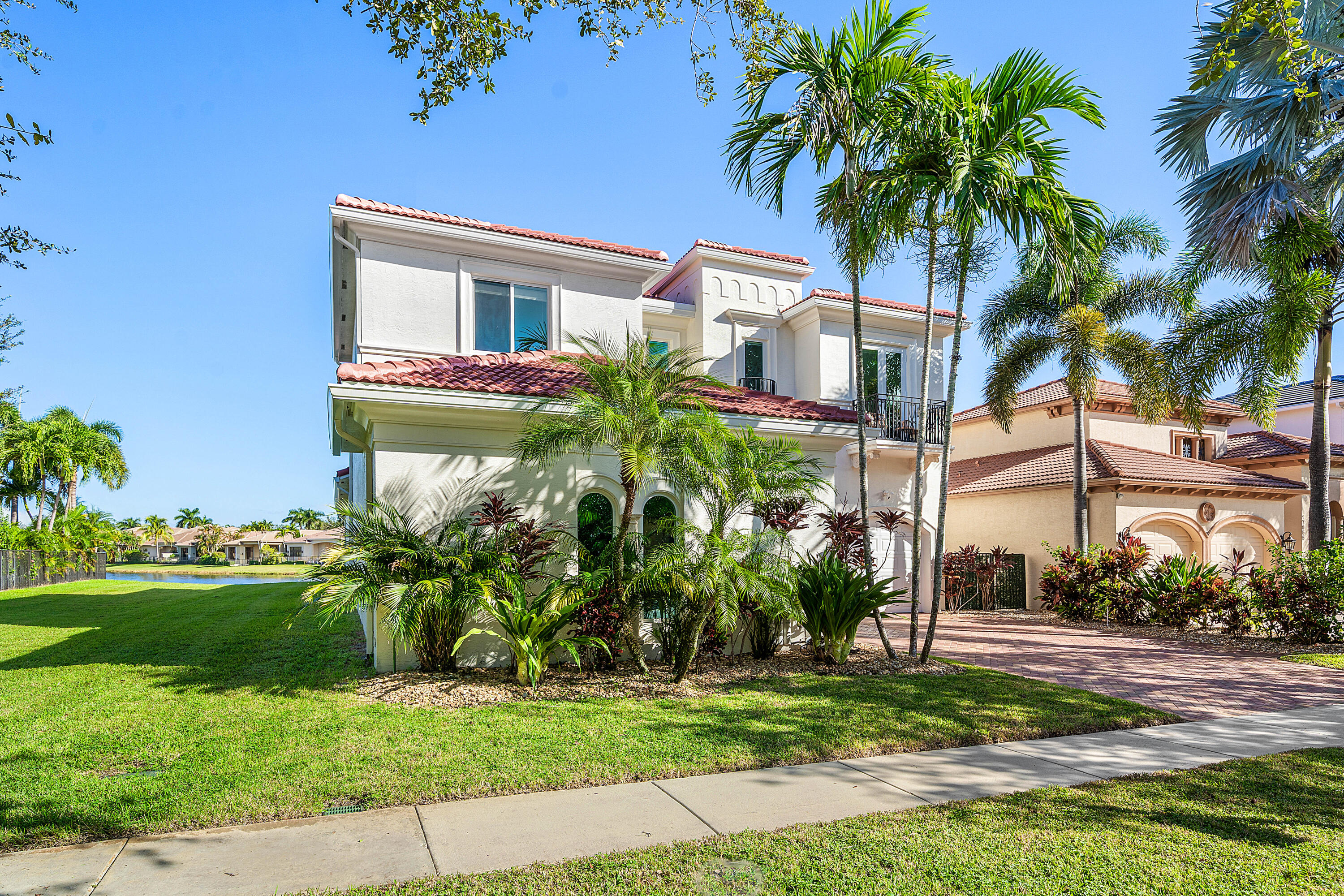 003-17963LakeAzureWay-BocaRaton-FL-33496