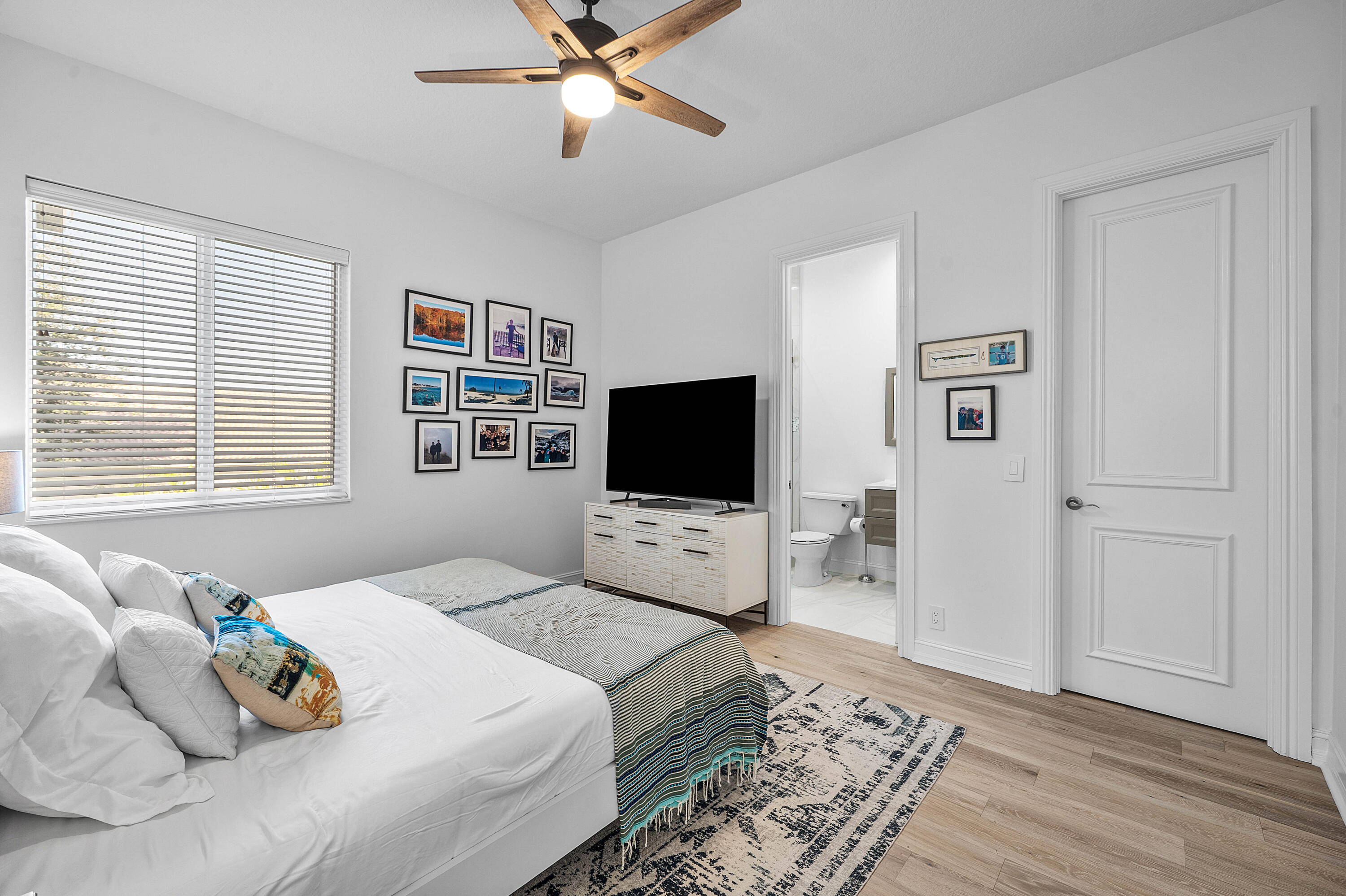 051-17963LakeAzureWay-BocaRaton-FL-33496