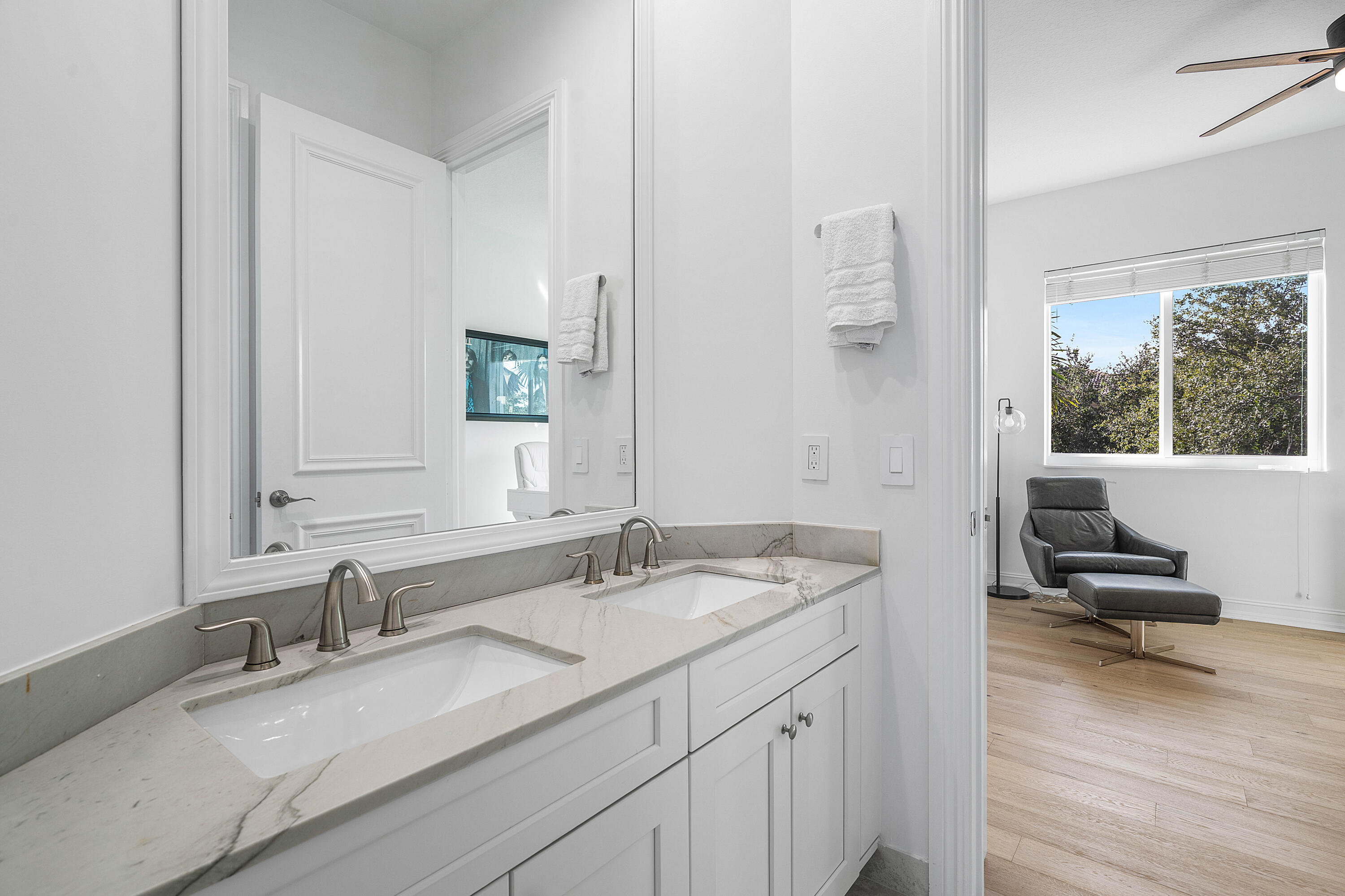 043-17963LakeAzureWay-BocaRaton-FL-33496
