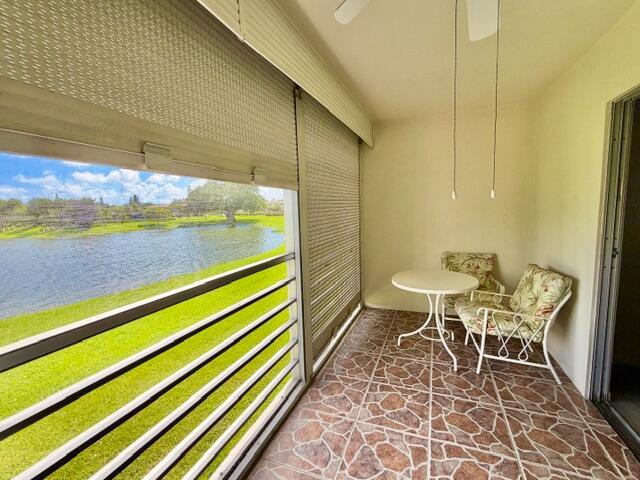 Screened Patio w/Pull Downs