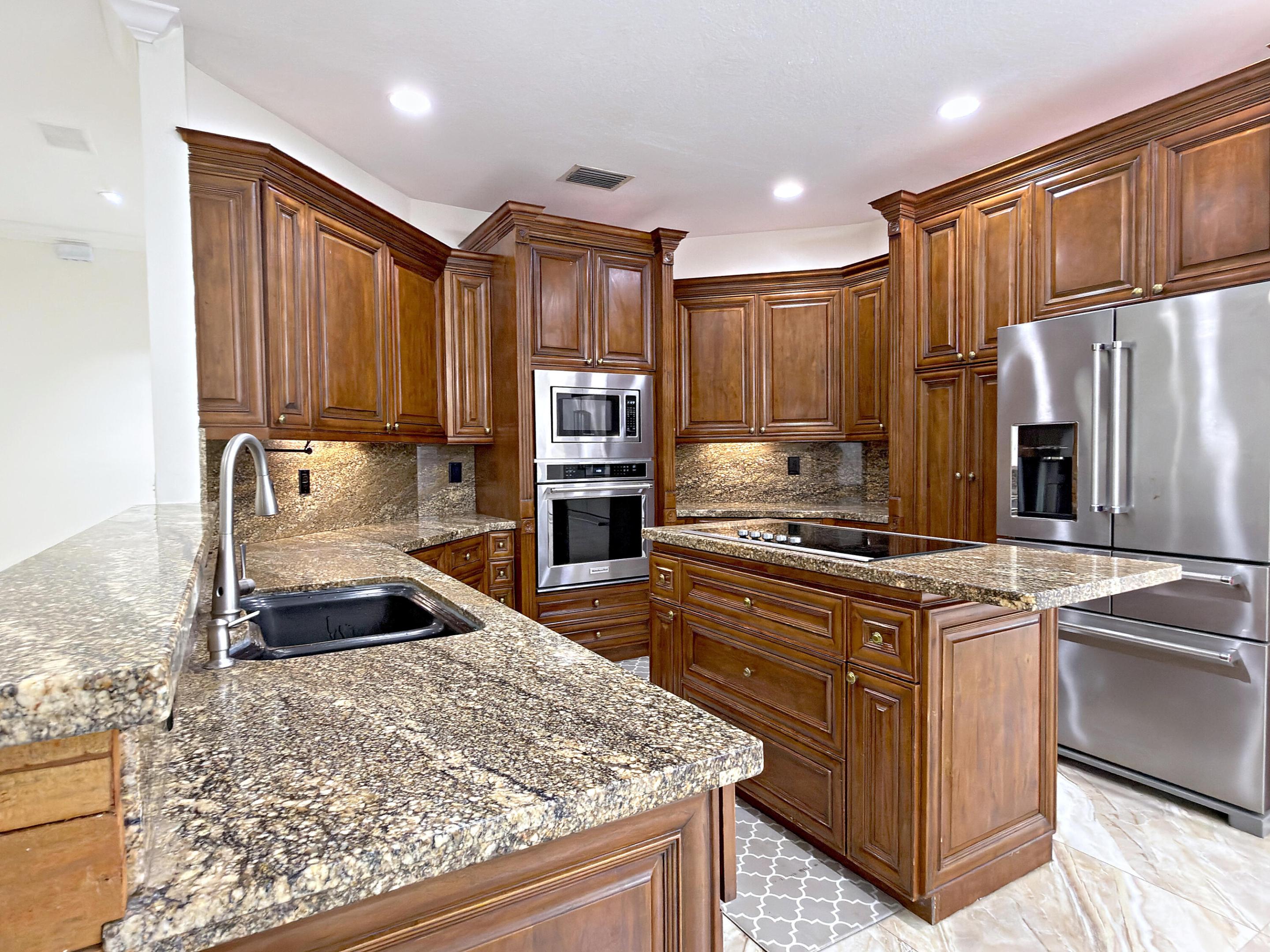 Kitchen 5