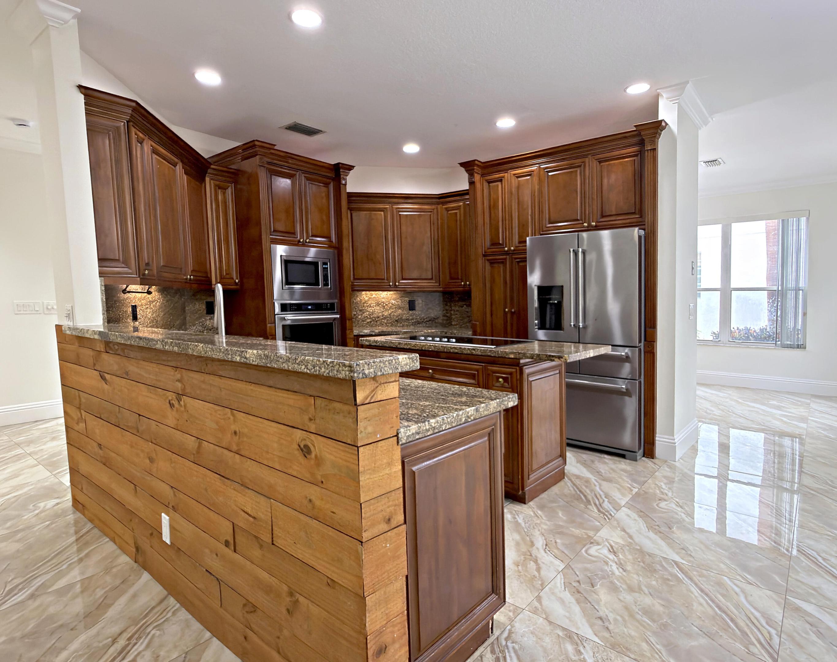 Kitchen 4