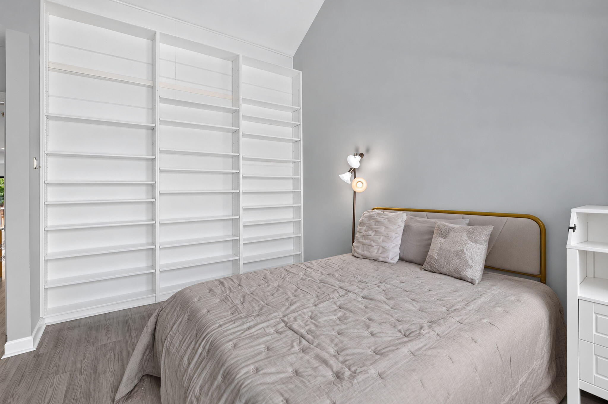 Guest Bedroom #1