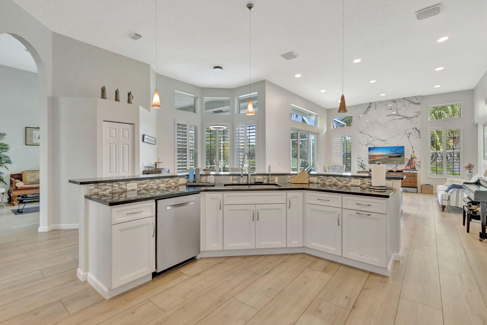 kitchen greatroom