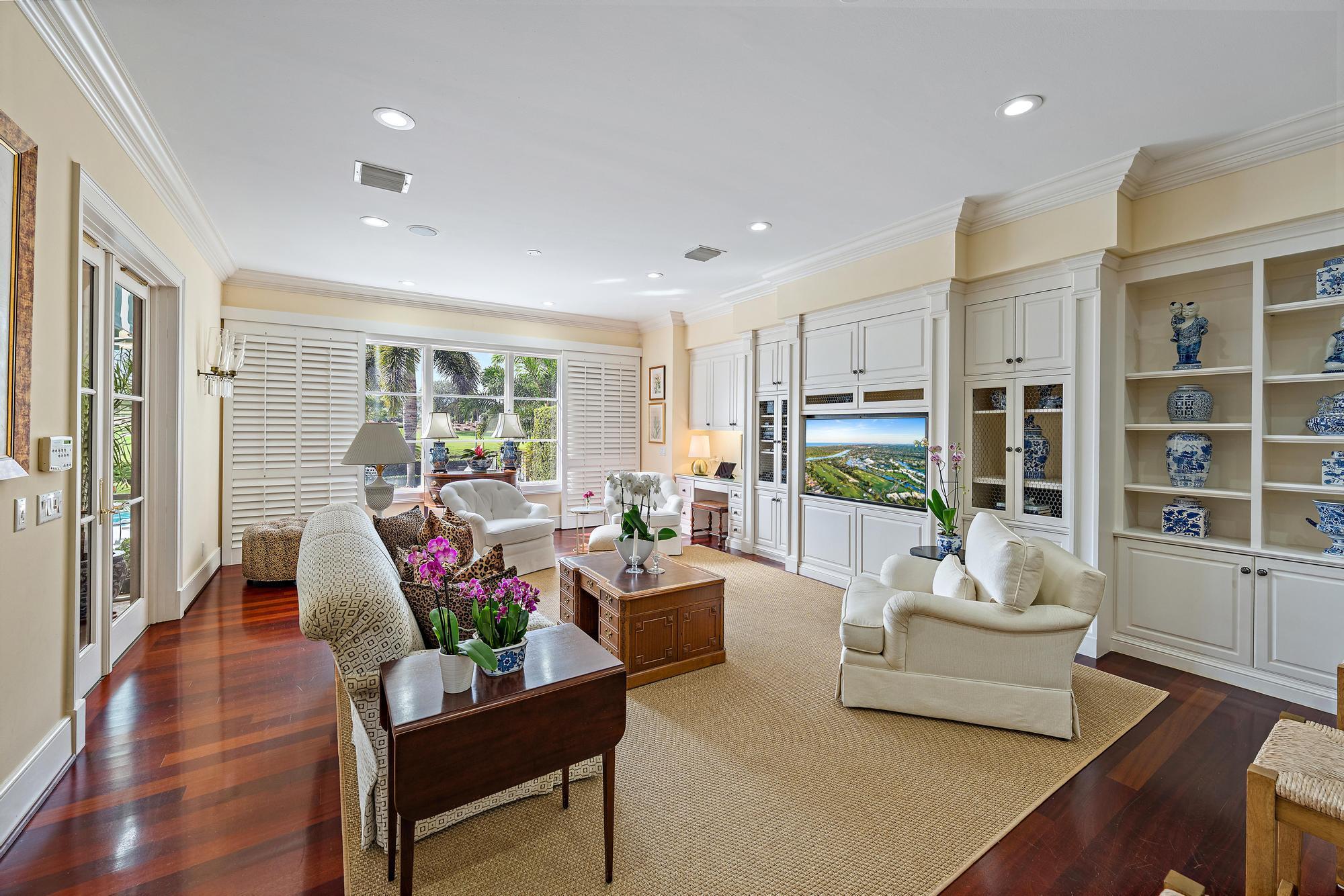 210 Echo Dr-38