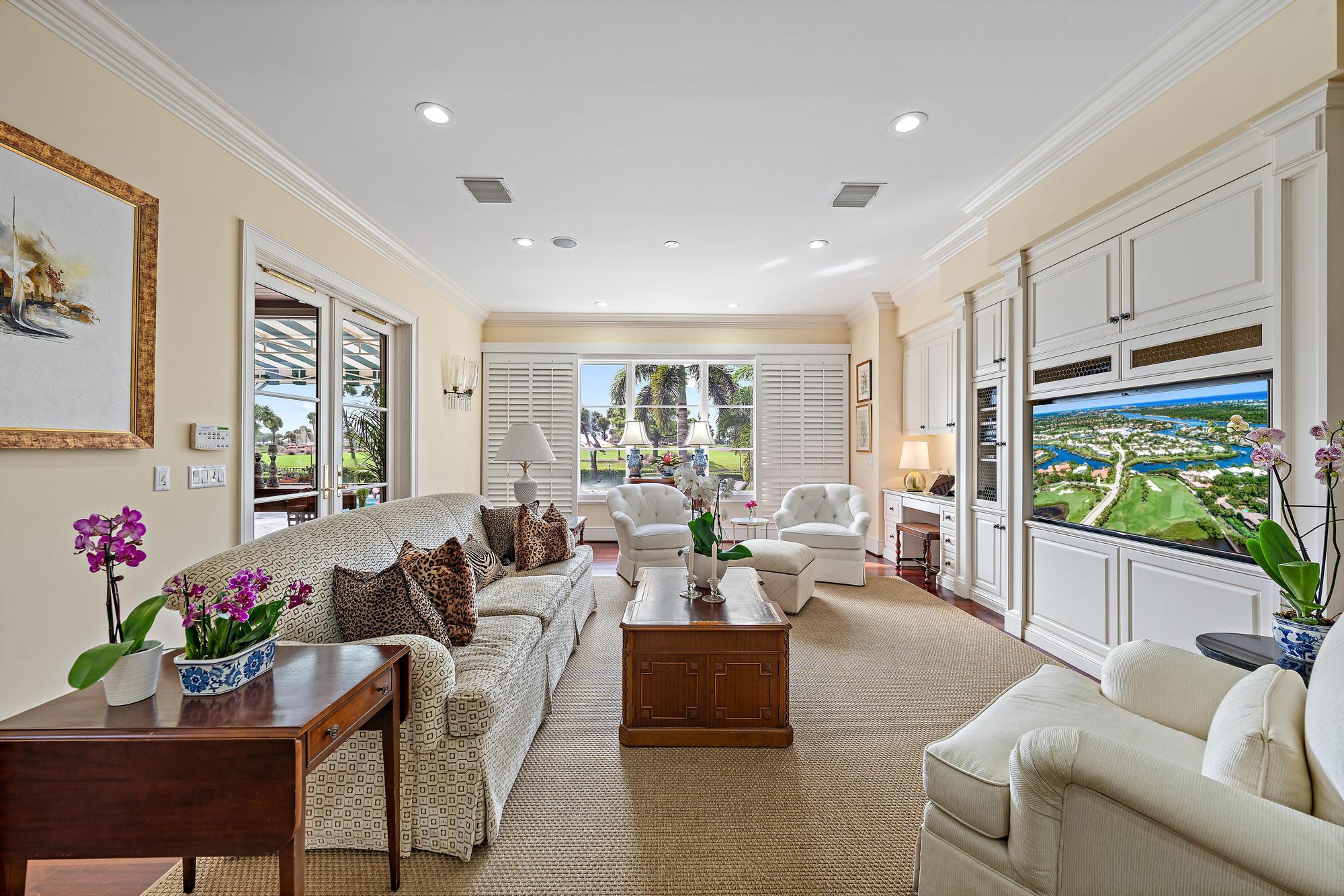 210 Echo Dr-39