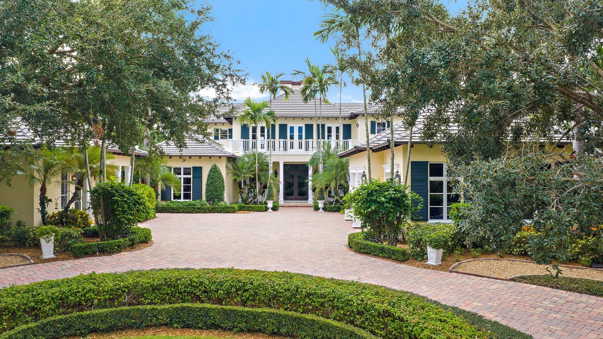 210 Echo Dr-54