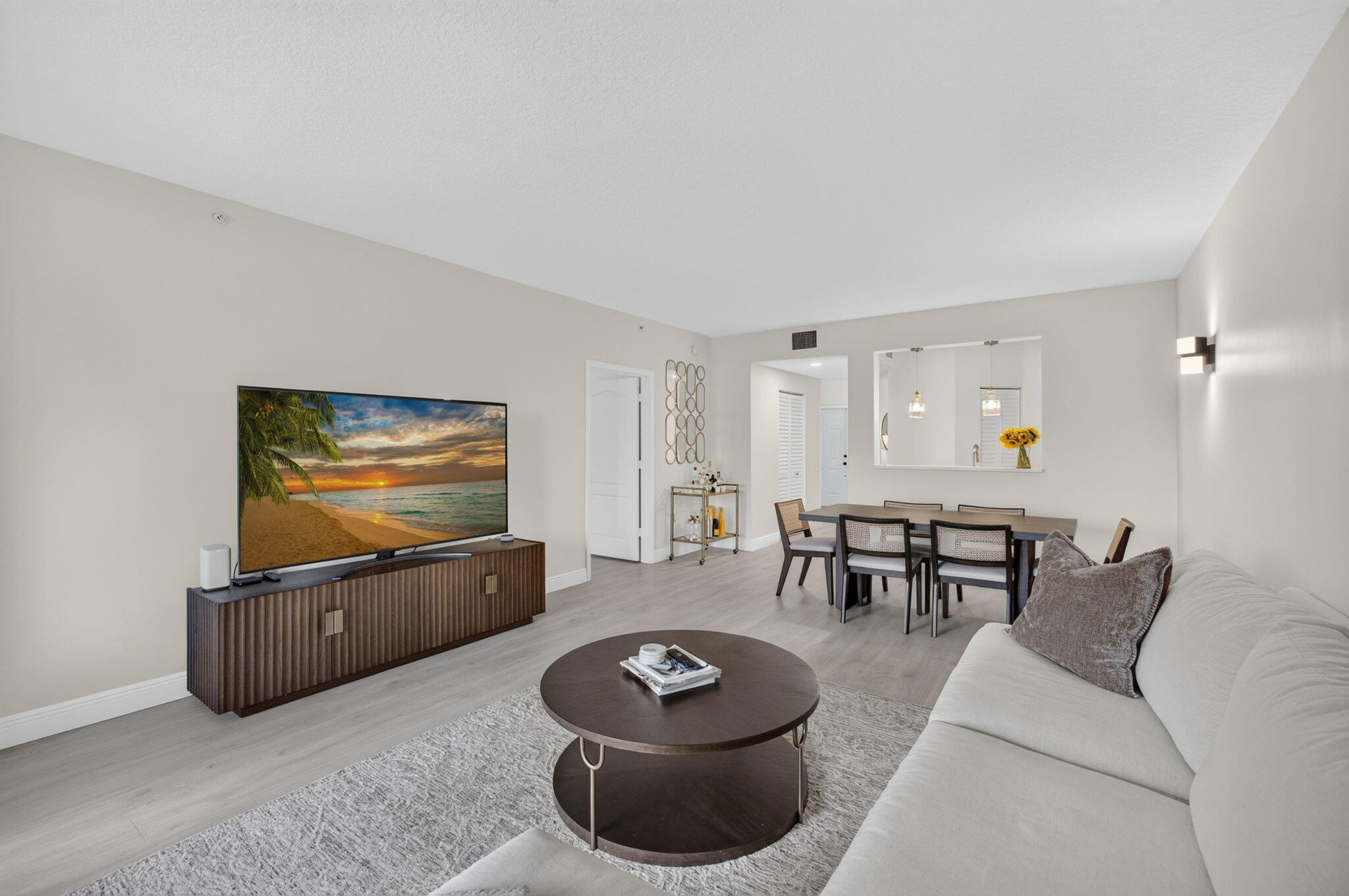 Living/Dining Room