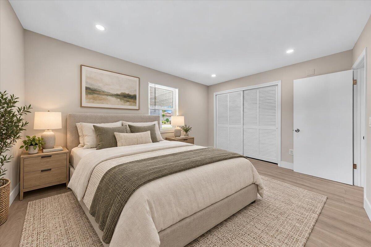 31-Staged Bedroom