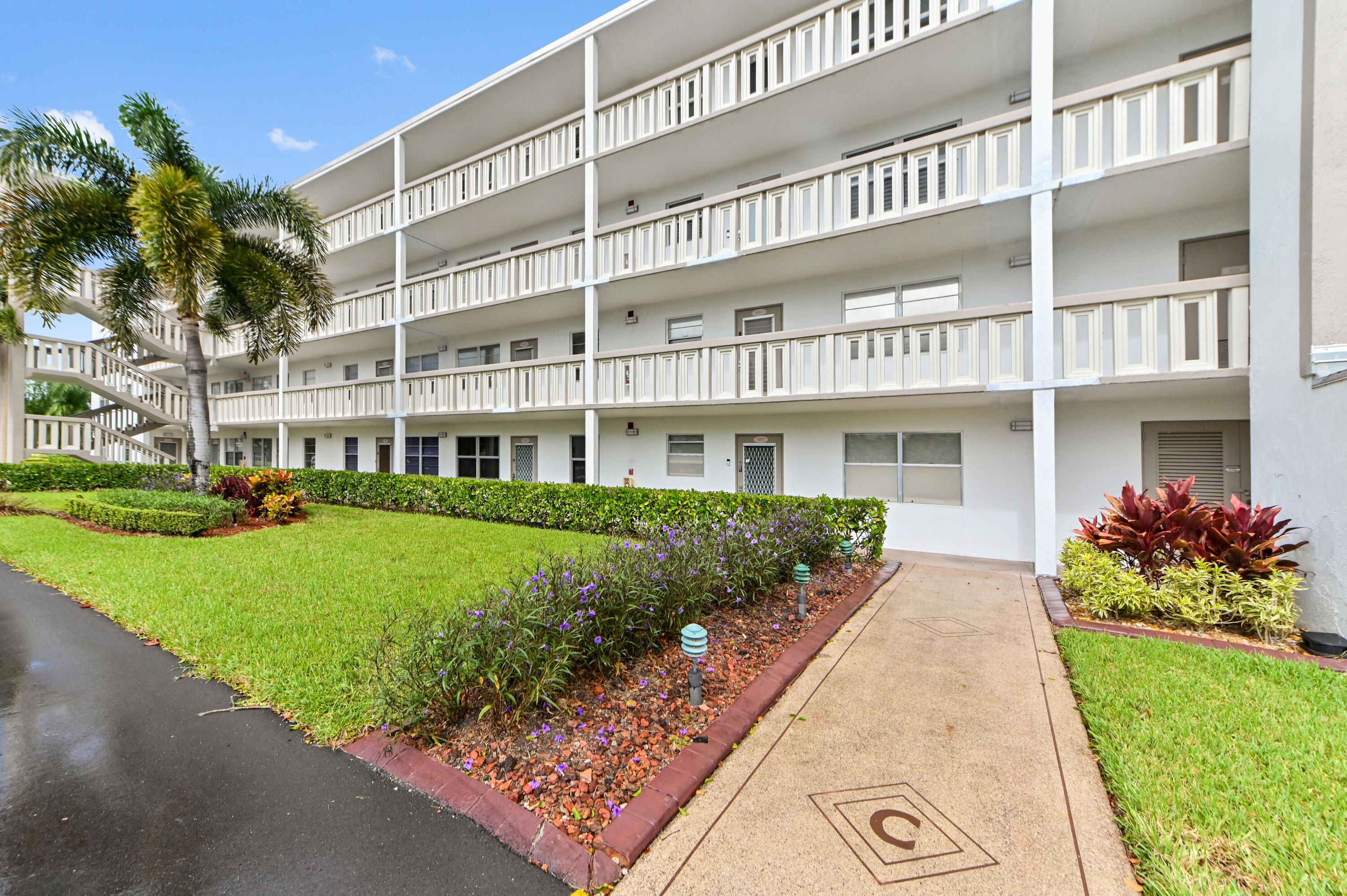 19 Building walkway