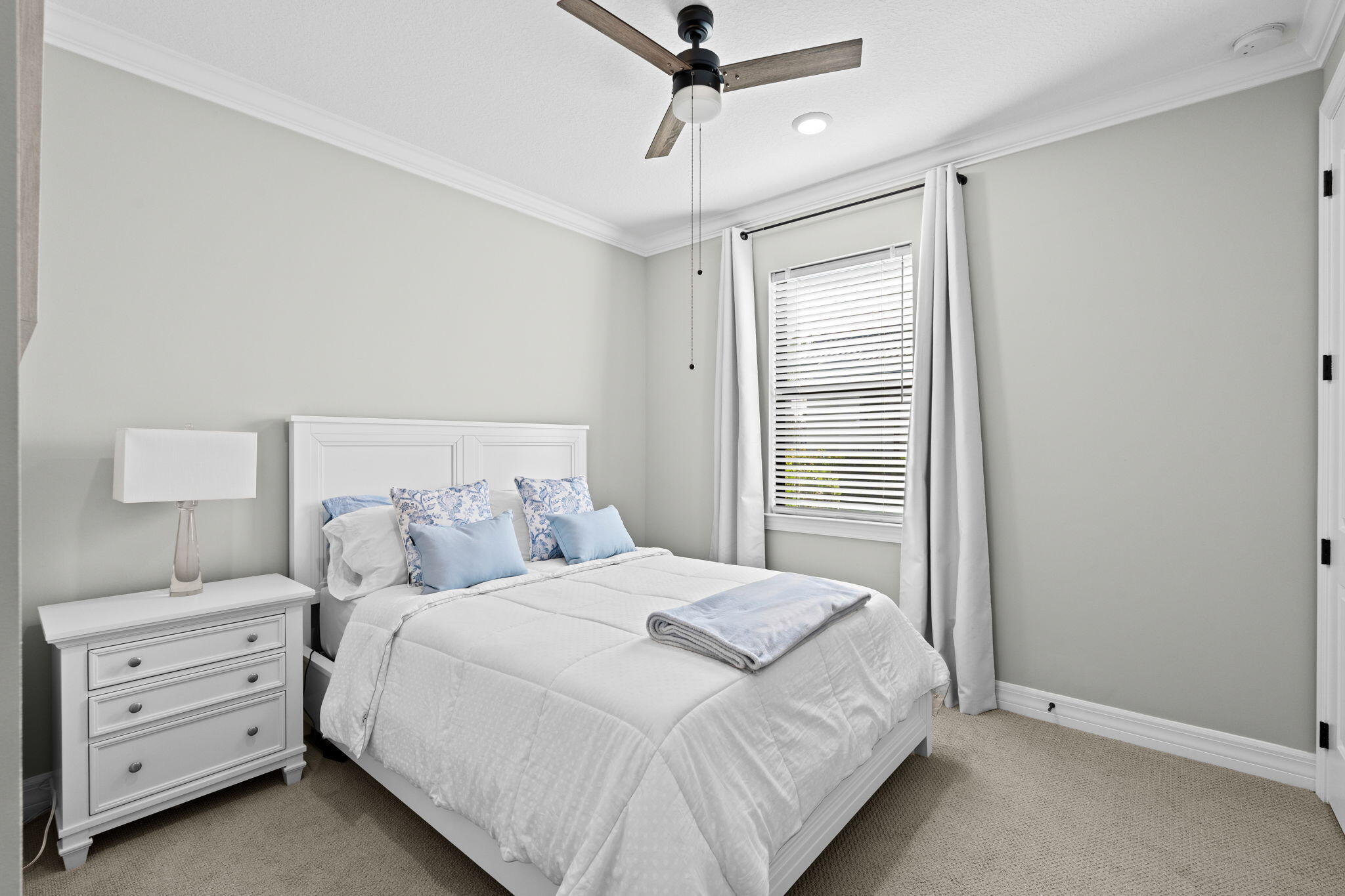 28-web-or-mls-A7401537