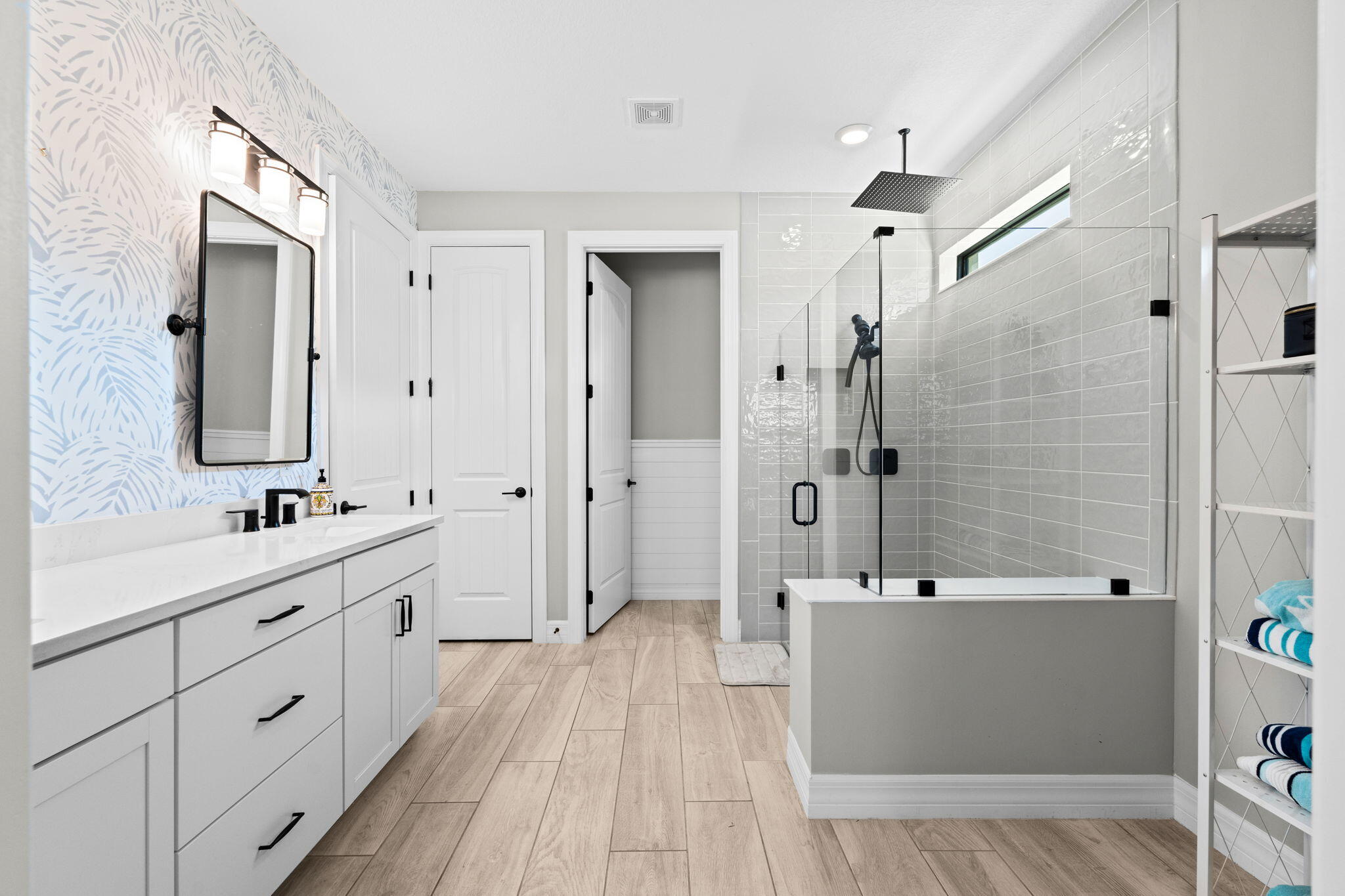25-web-or-mls-A7401555