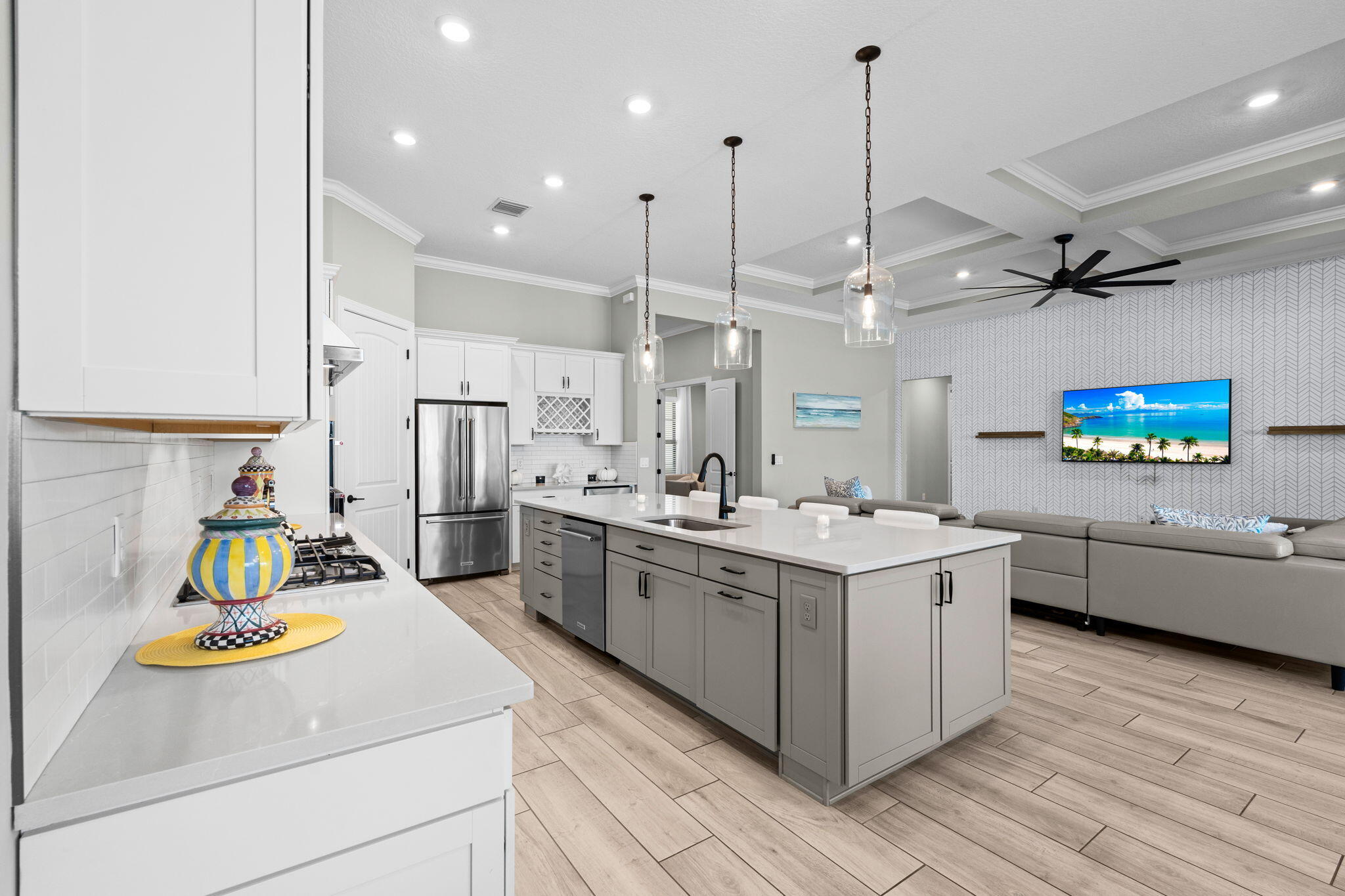 13-web-or-mls-A7401641