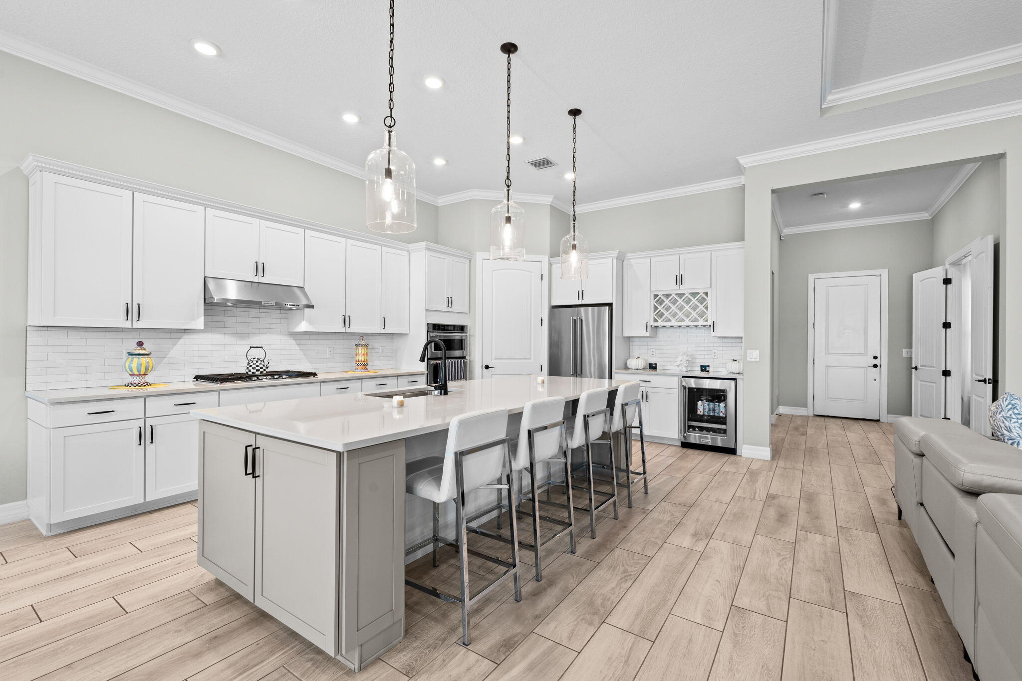 5-web-or-mls-A7401647